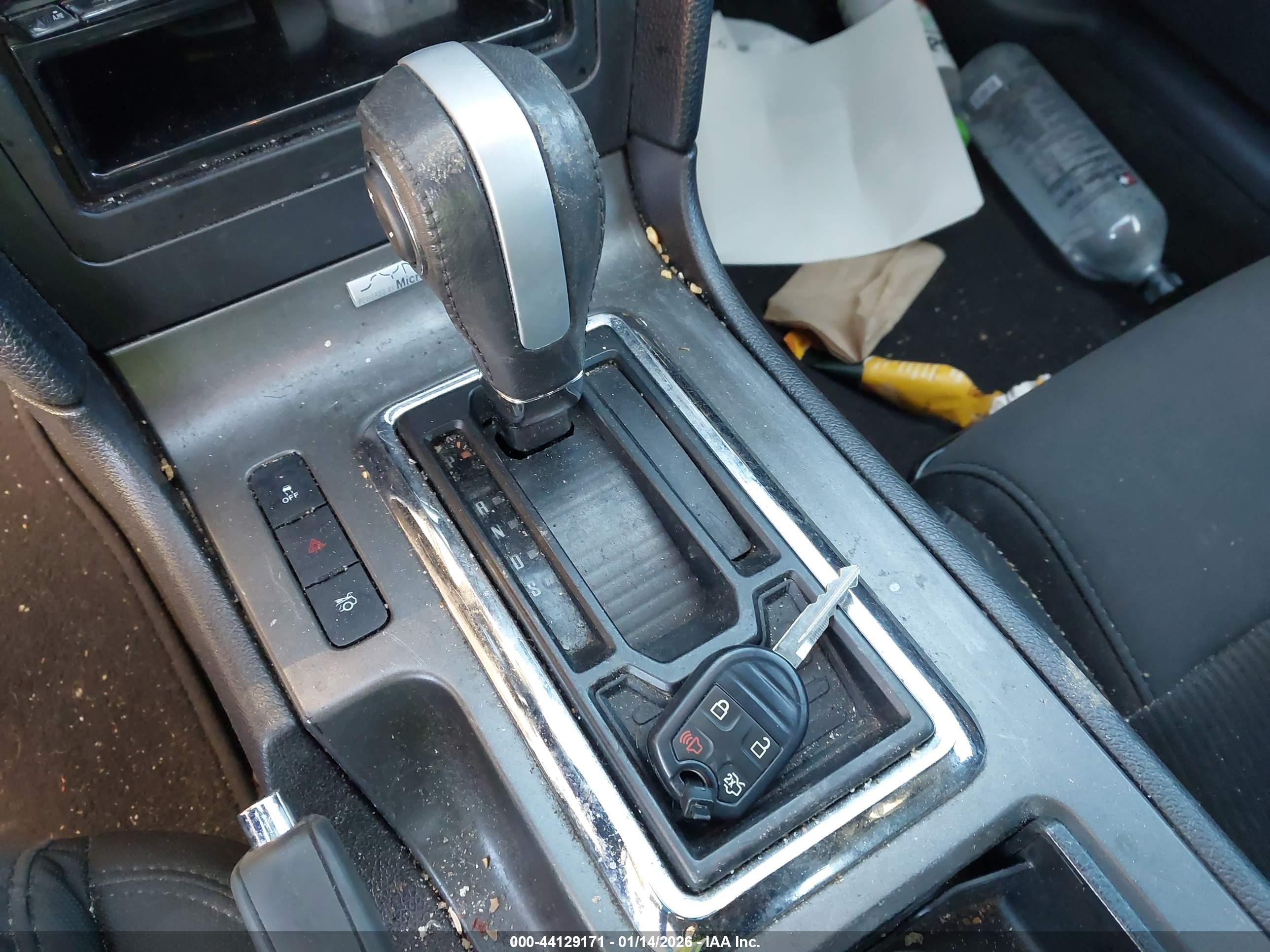 FORD MUSTANG image 11