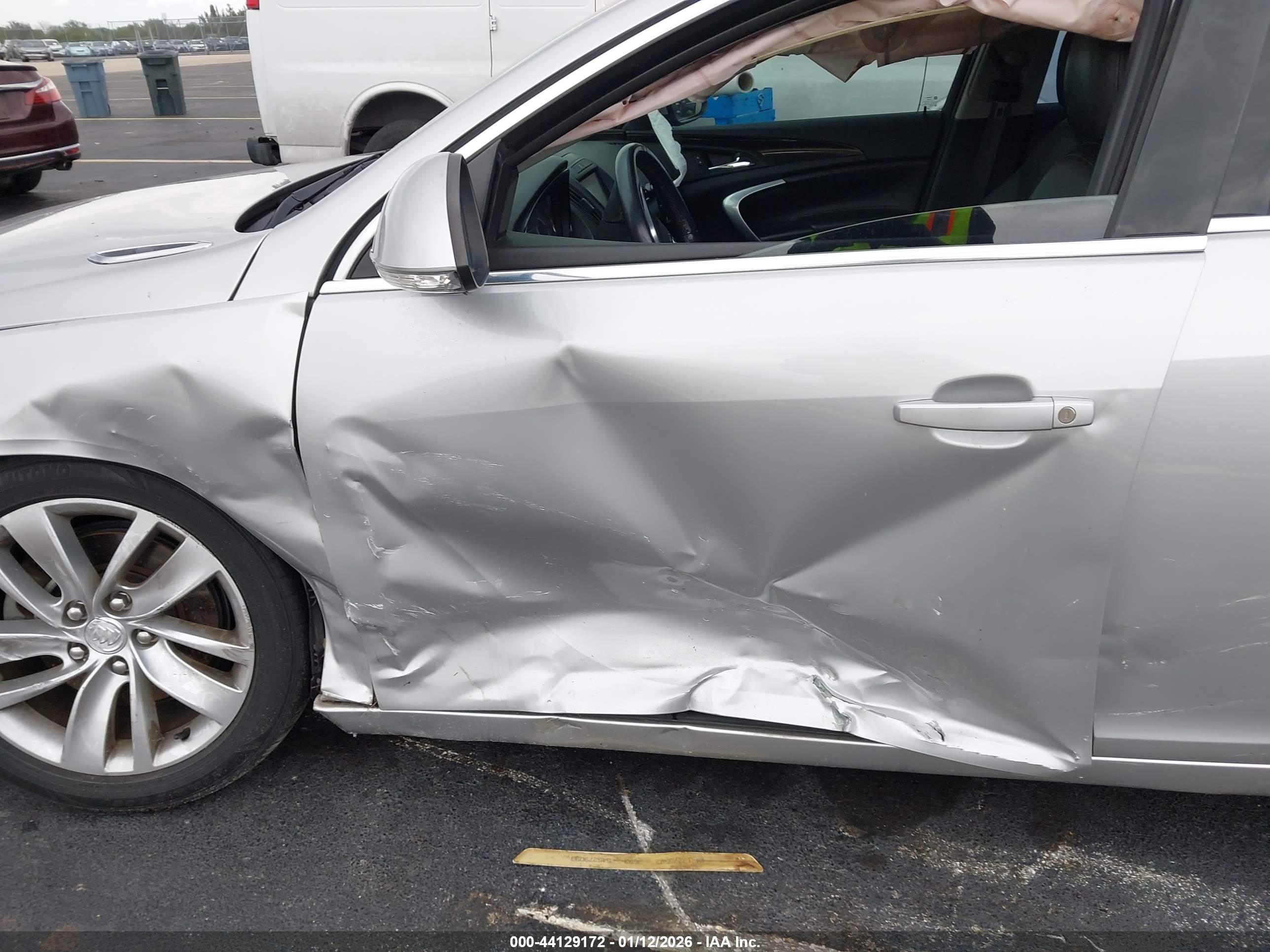 BUICK REGAL image 6