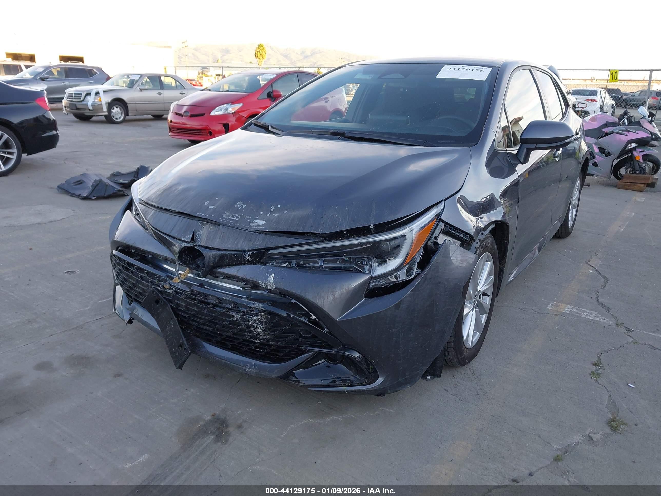 TOYOTA COROLLA image 6