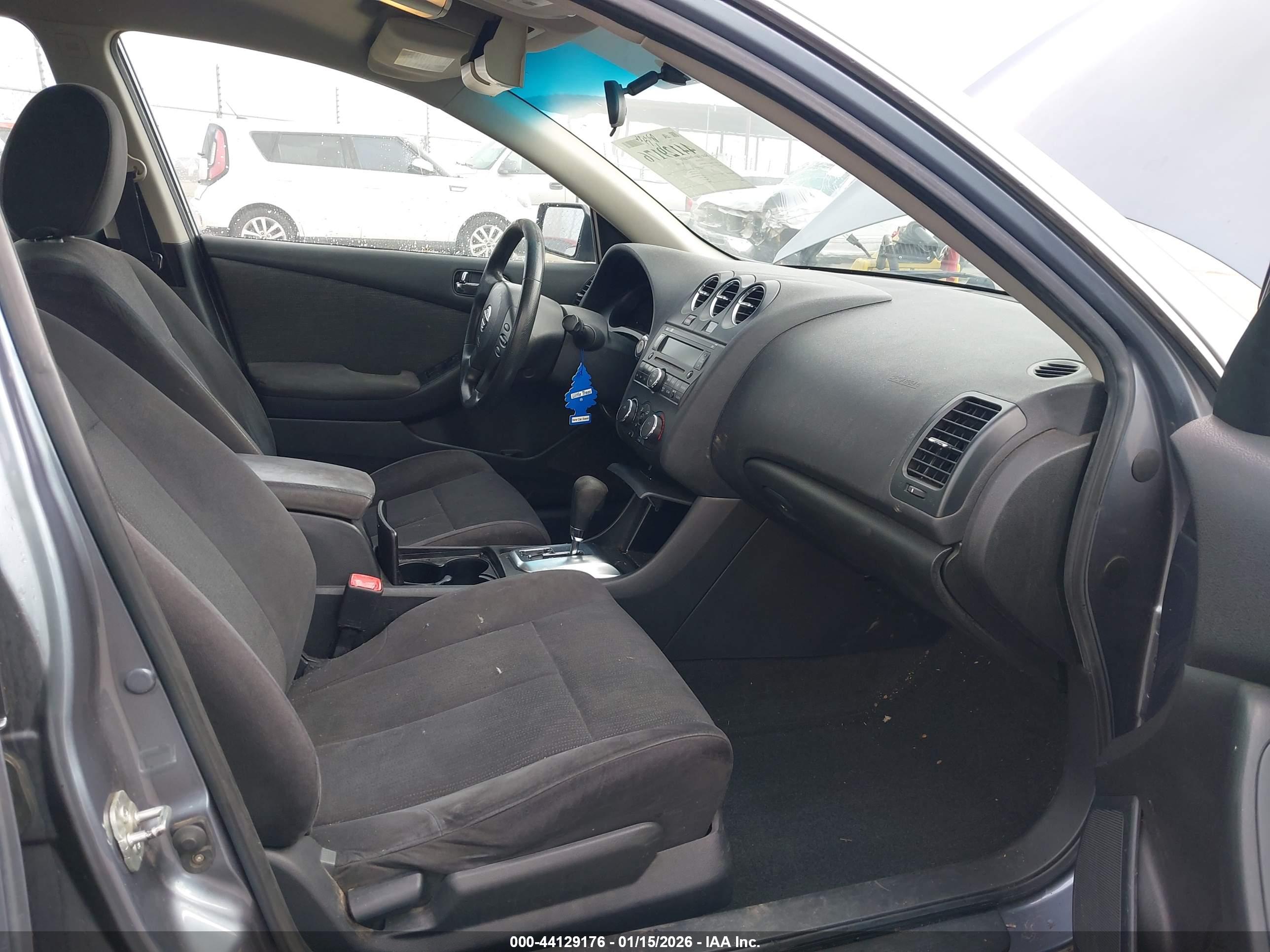 NISSAN ALTIMA image 5