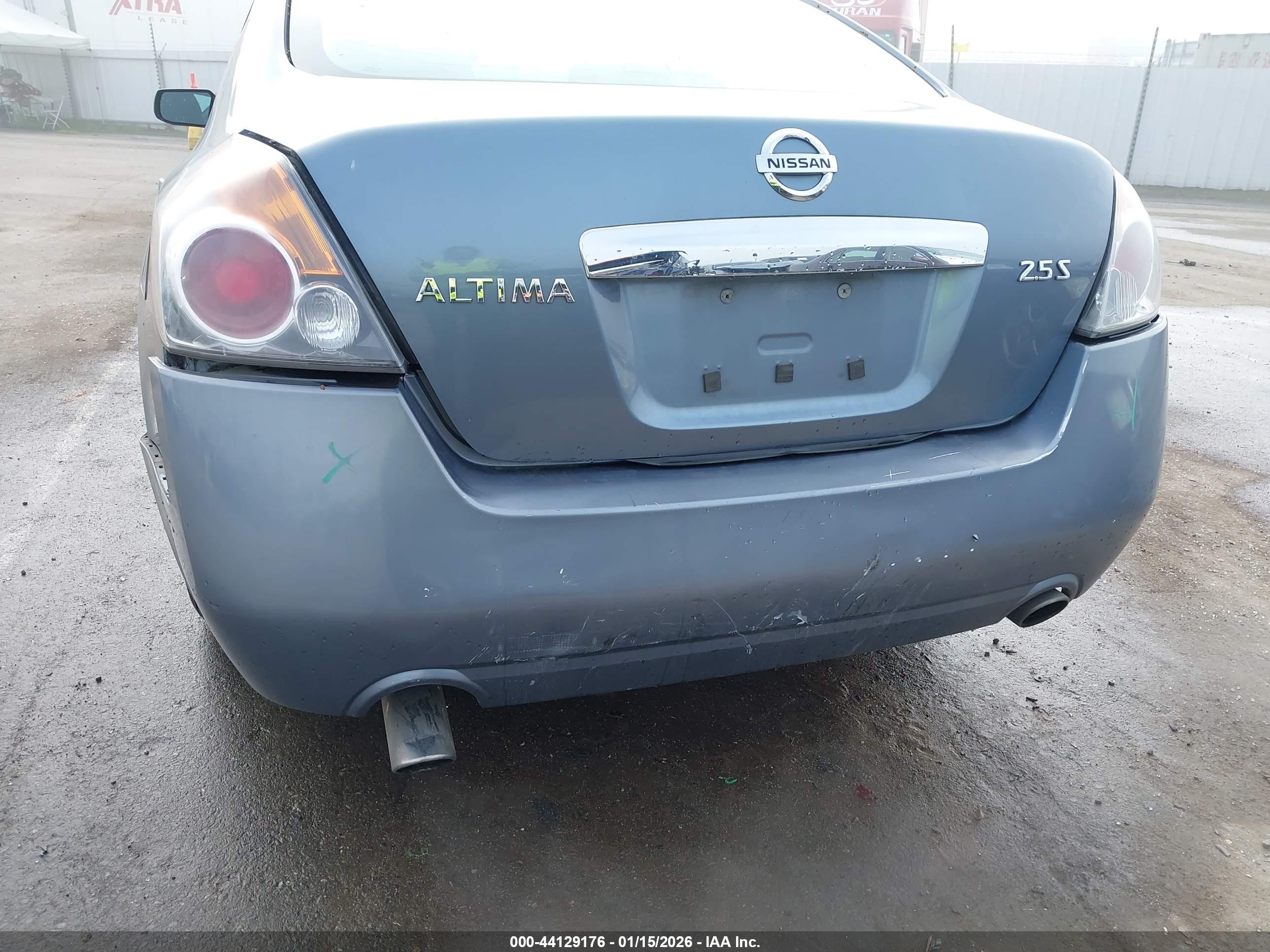 NISSAN ALTIMA image 6