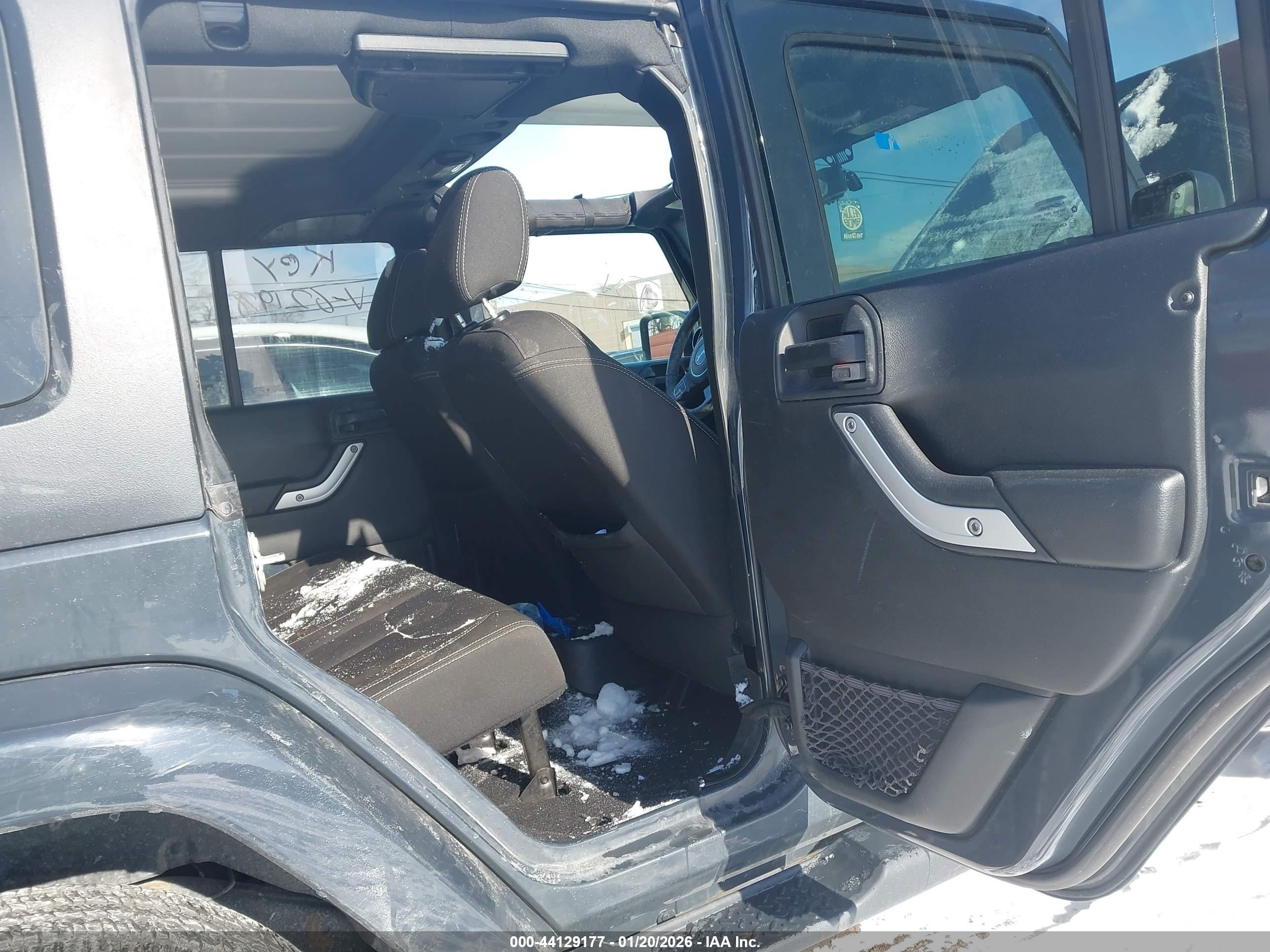 JEEP WRANGLER image 8