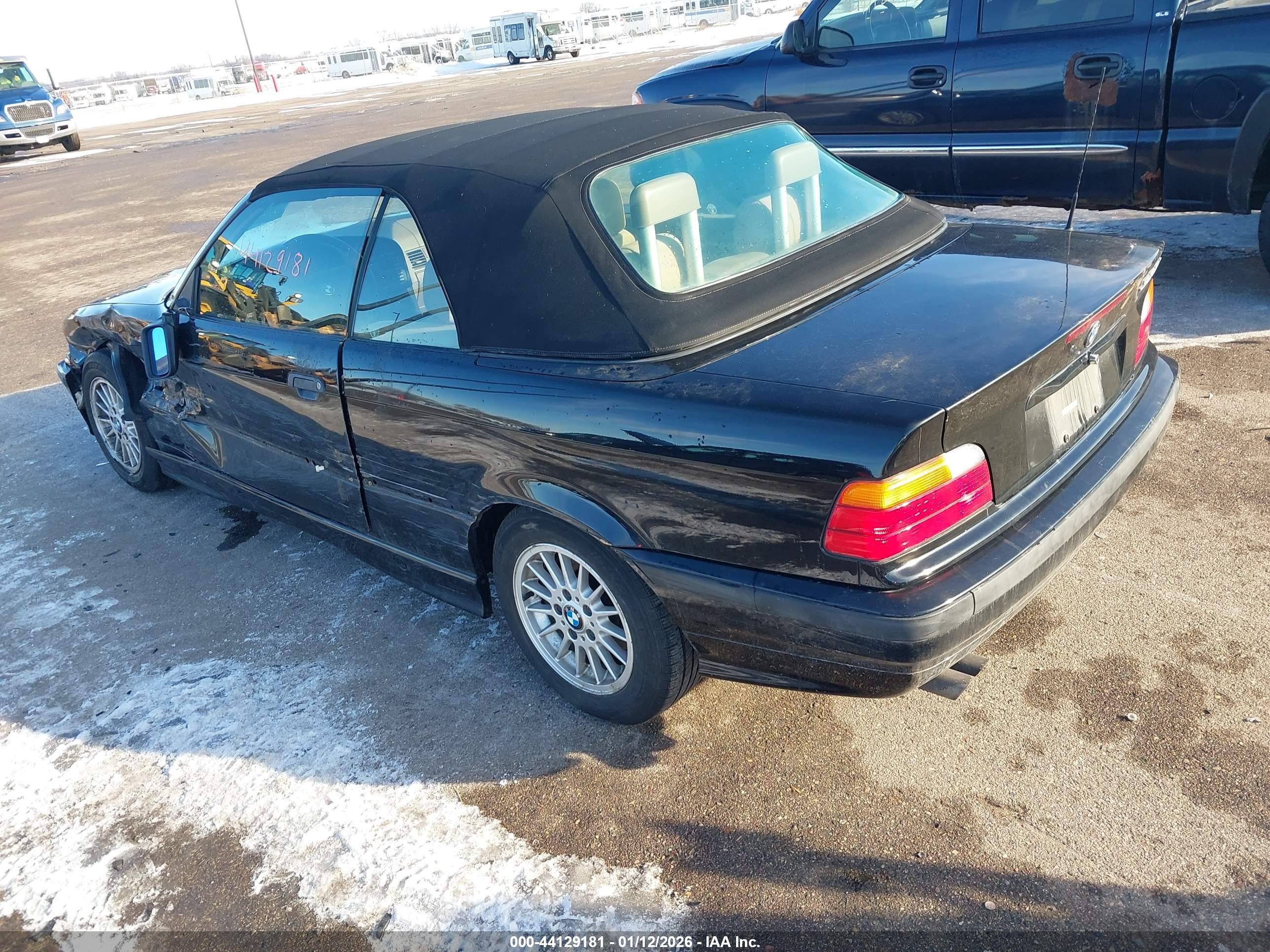 BMW 323IC image 3