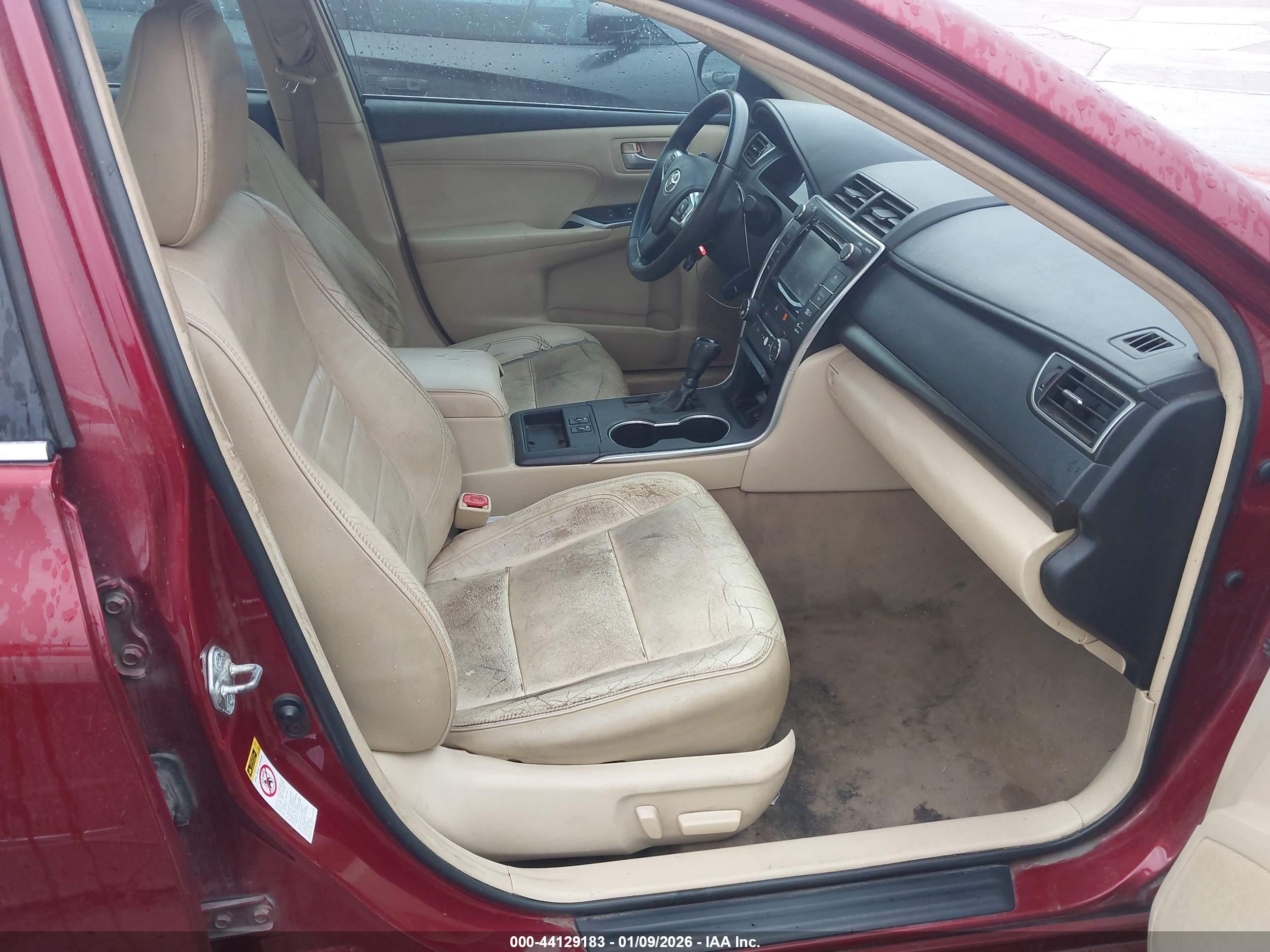 TOYOTA CAMRY image 5