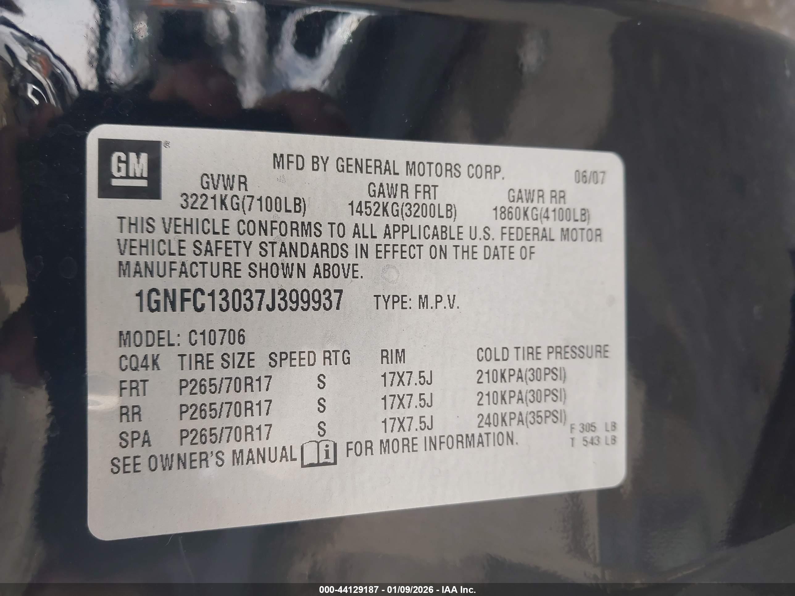 CHEVROLET TAHOE image 9