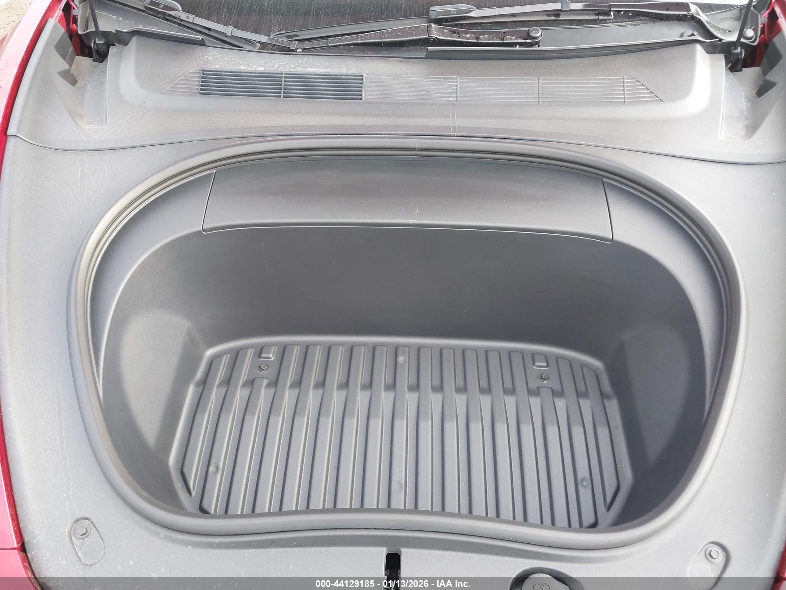 TESLA MODEL image 10