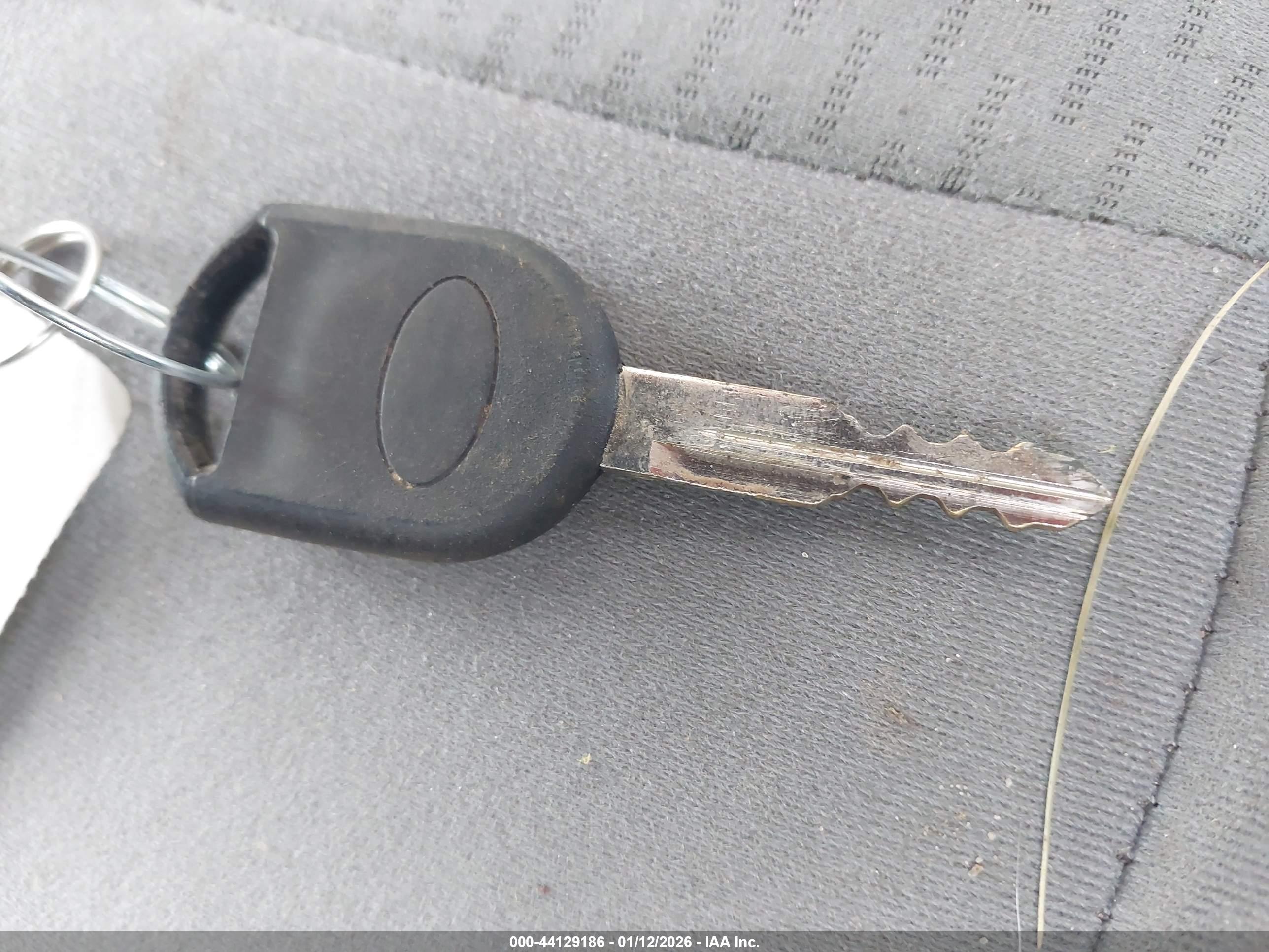 FORD E-350 image 11
