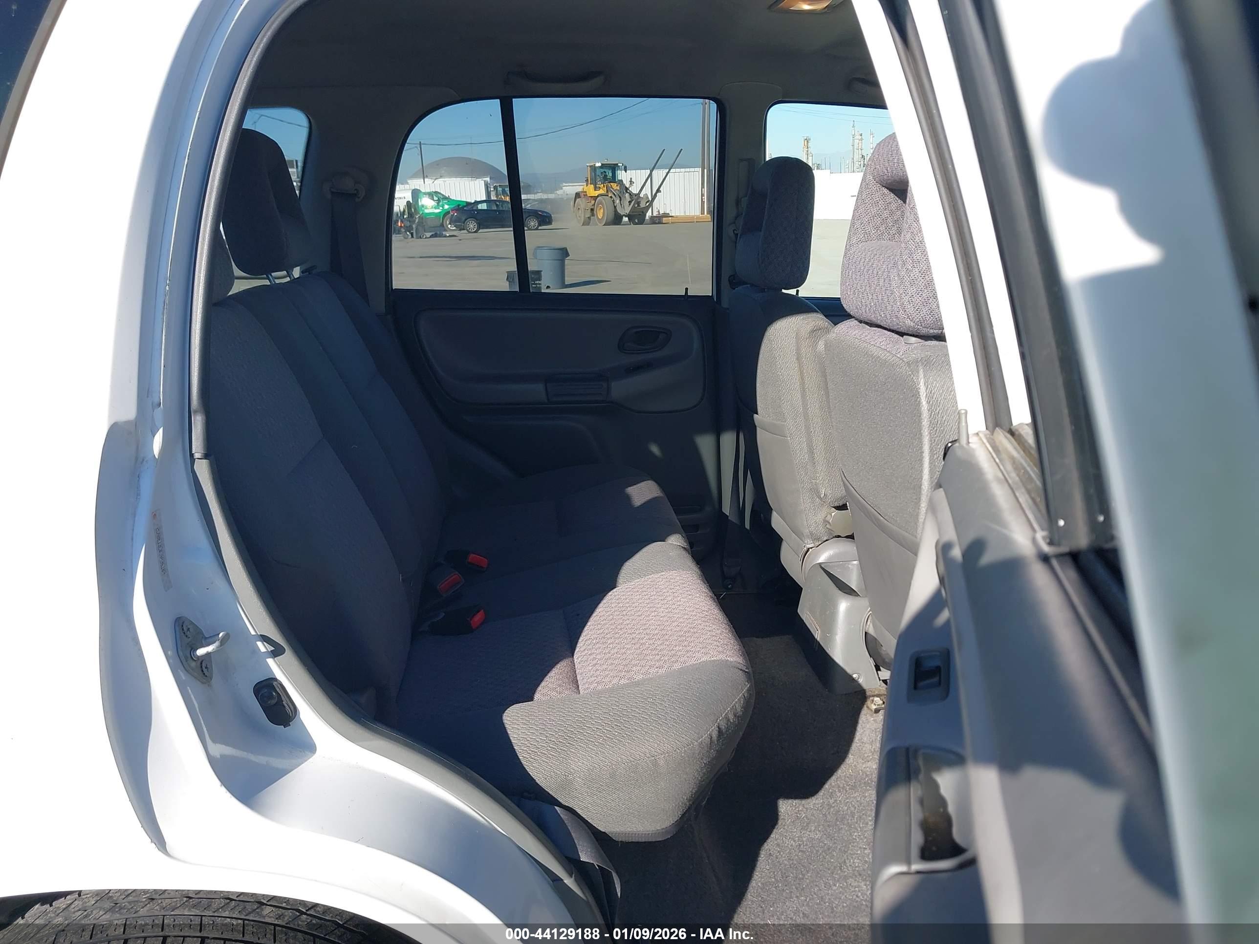 CHEVROLET TRACKER image 8