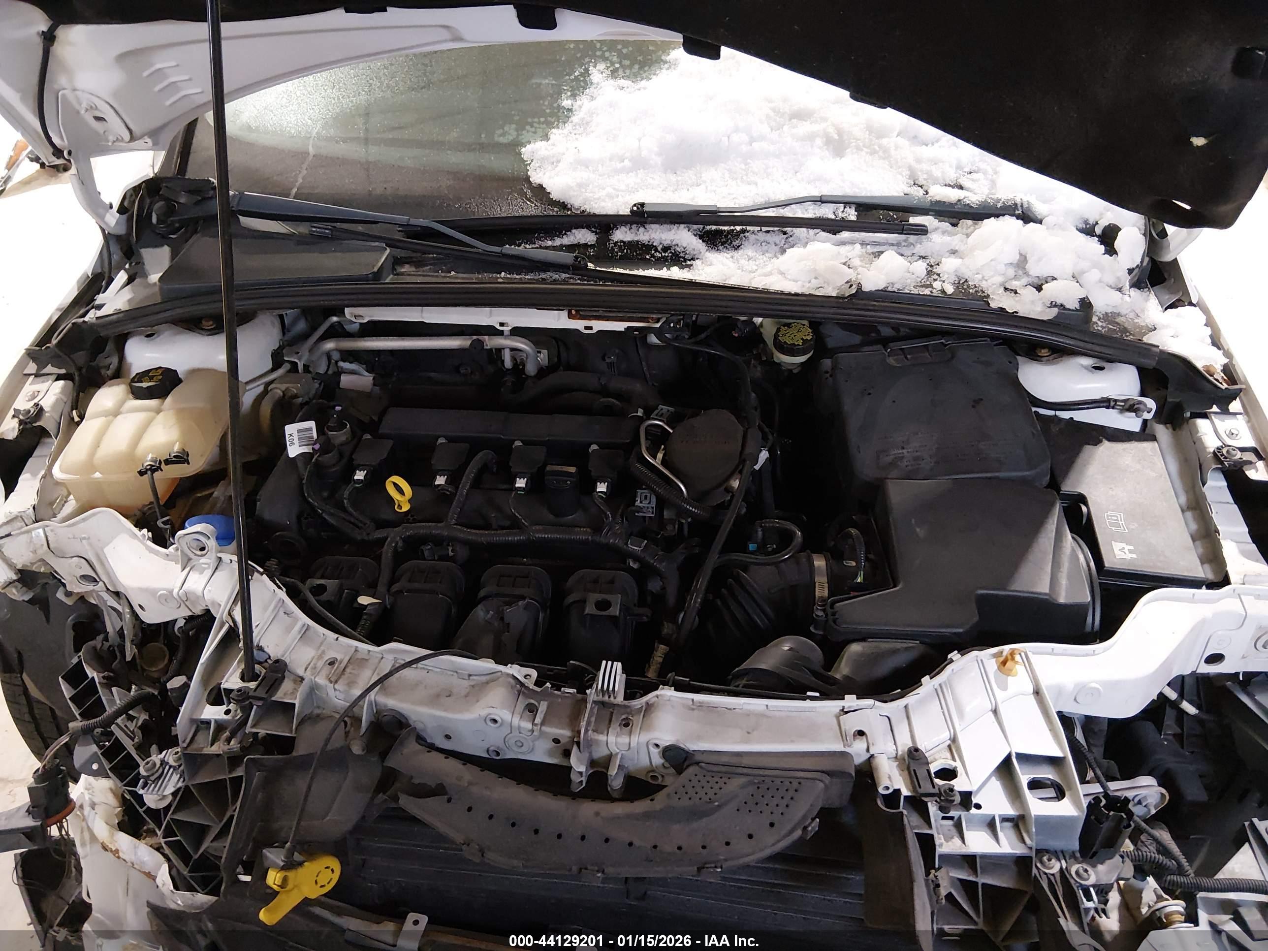 FORD FOCUS image 10