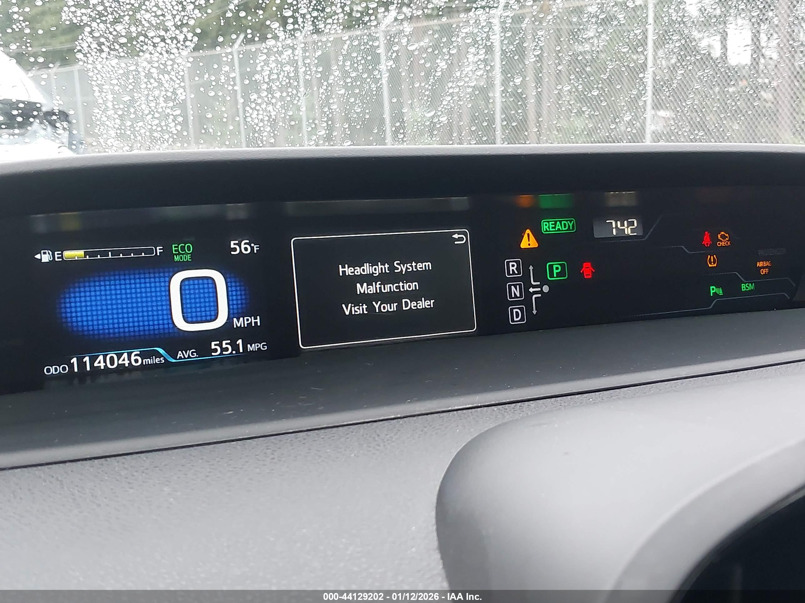 TOYOTA PRIUS image 7