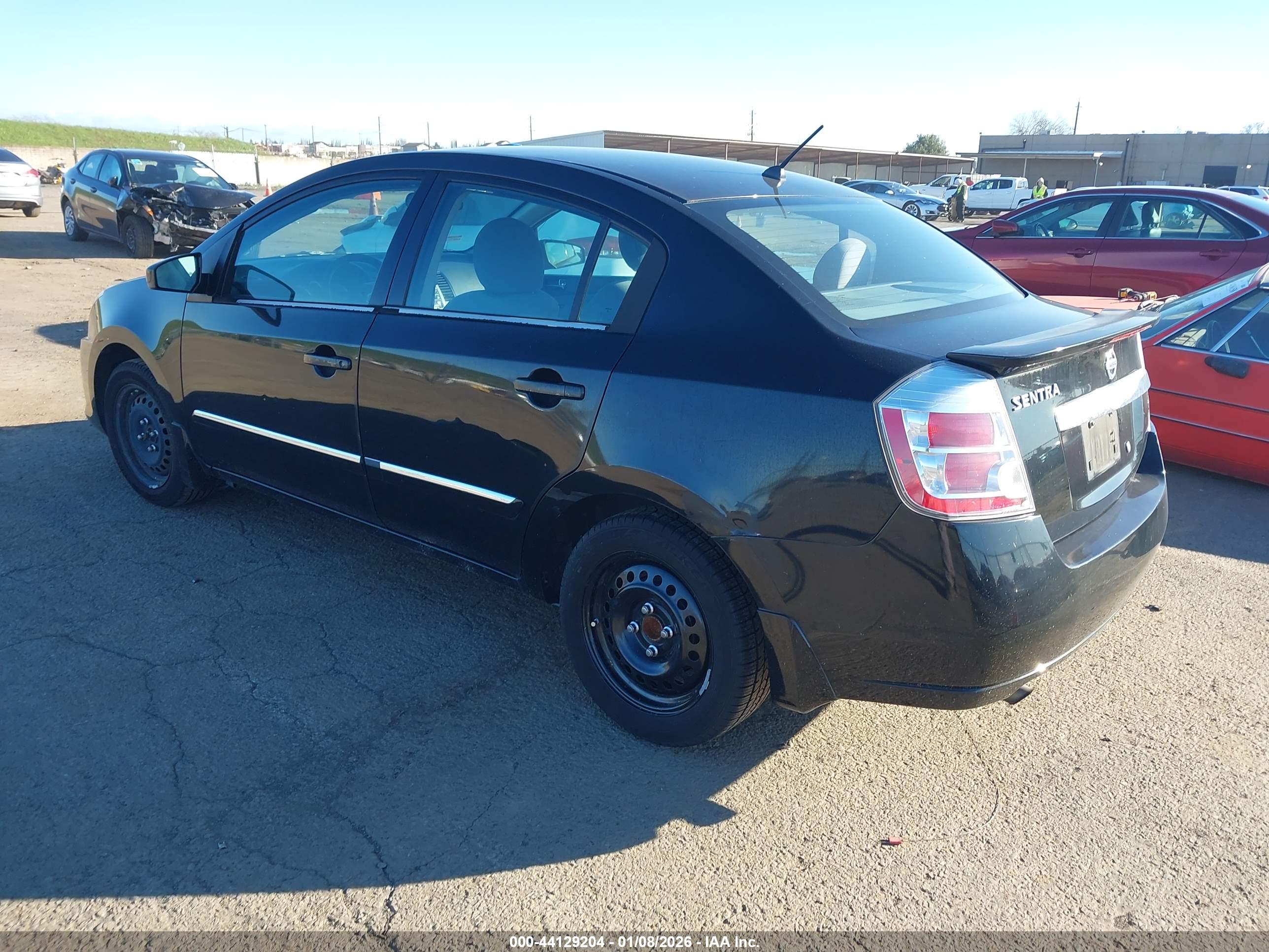 NISSAN SENTRA image 3