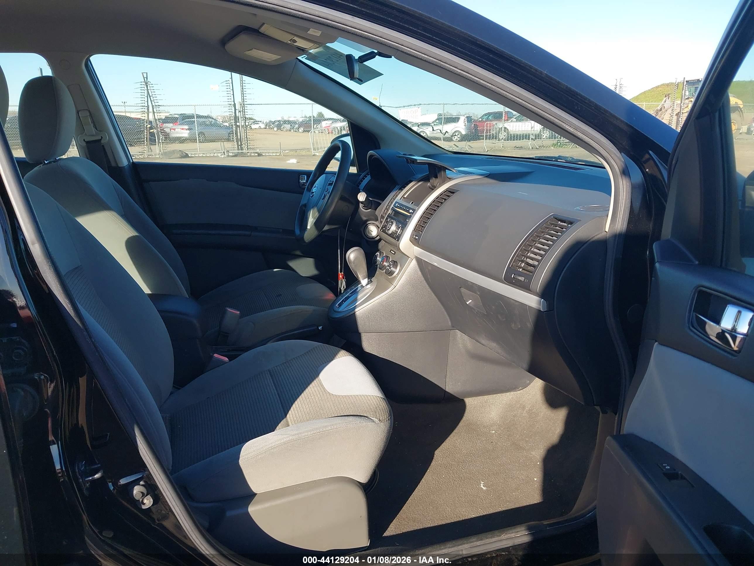NISSAN SENTRA image 5