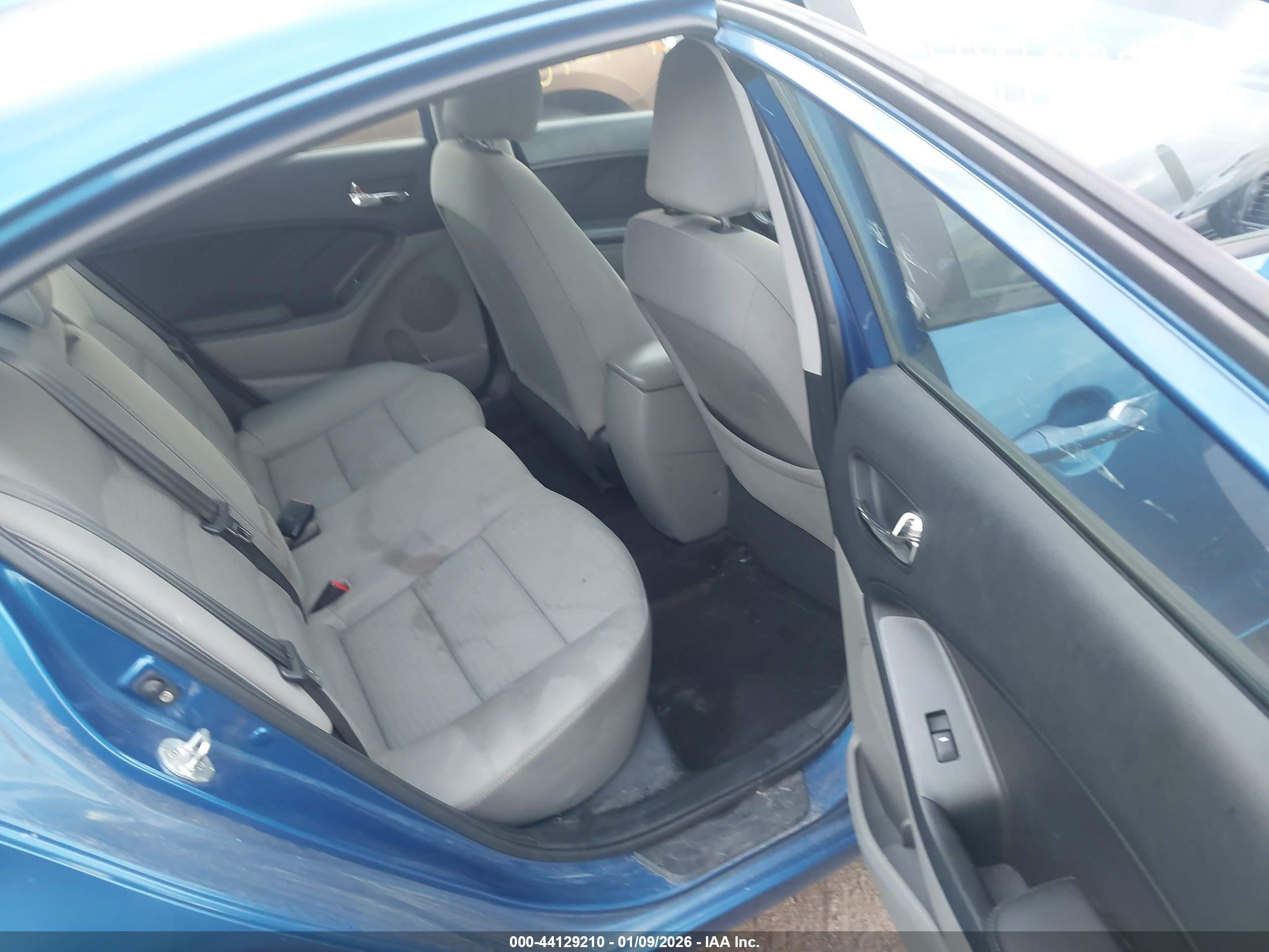 KIA FORTE image 8