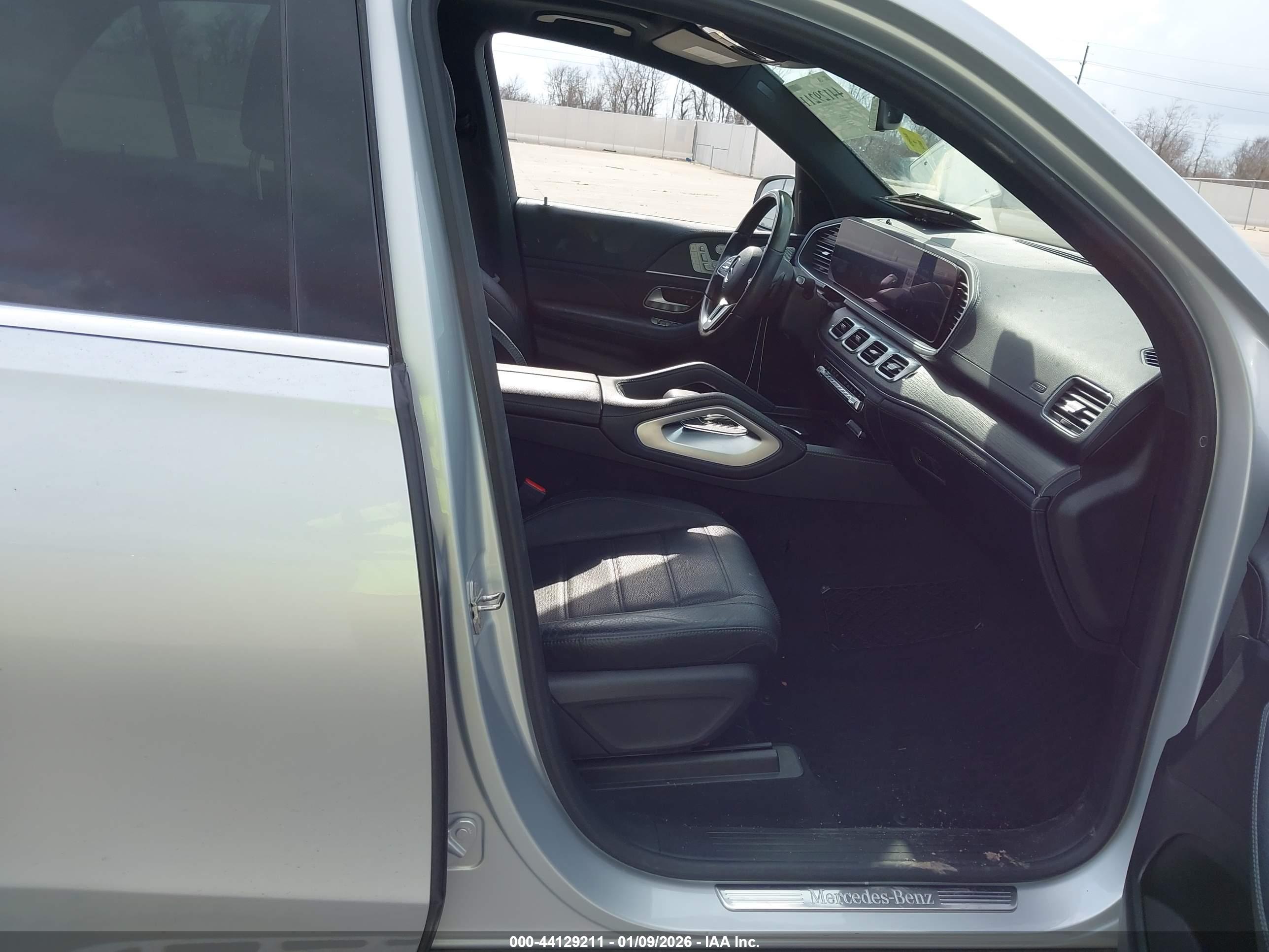 MERCEDES-BENZ GLE image 5