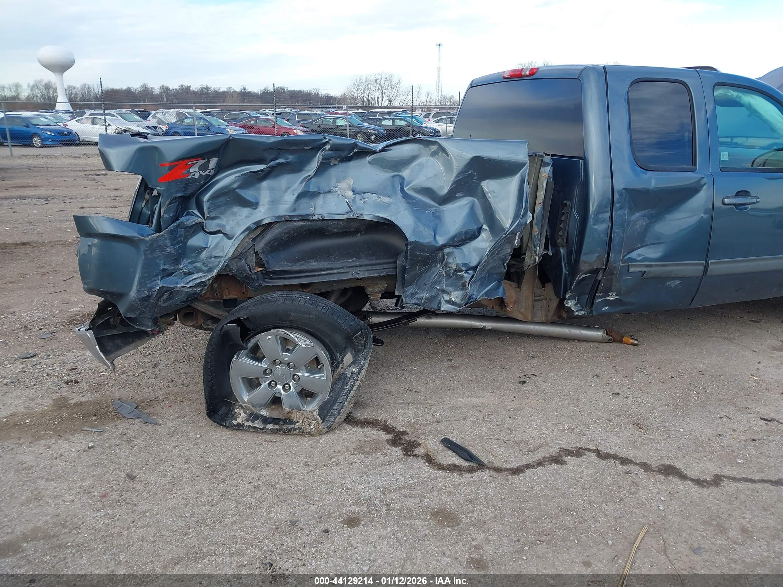 GMC SIERRA image 6