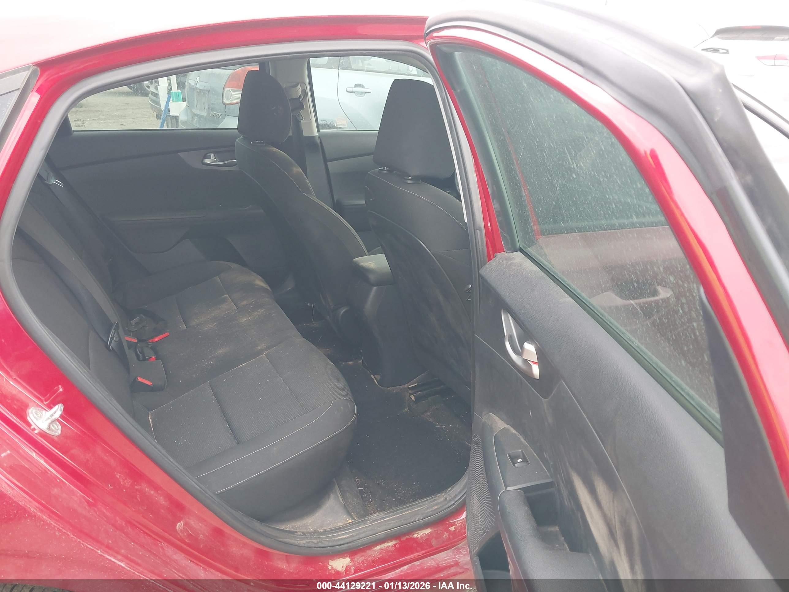 KIA FORTE image 8