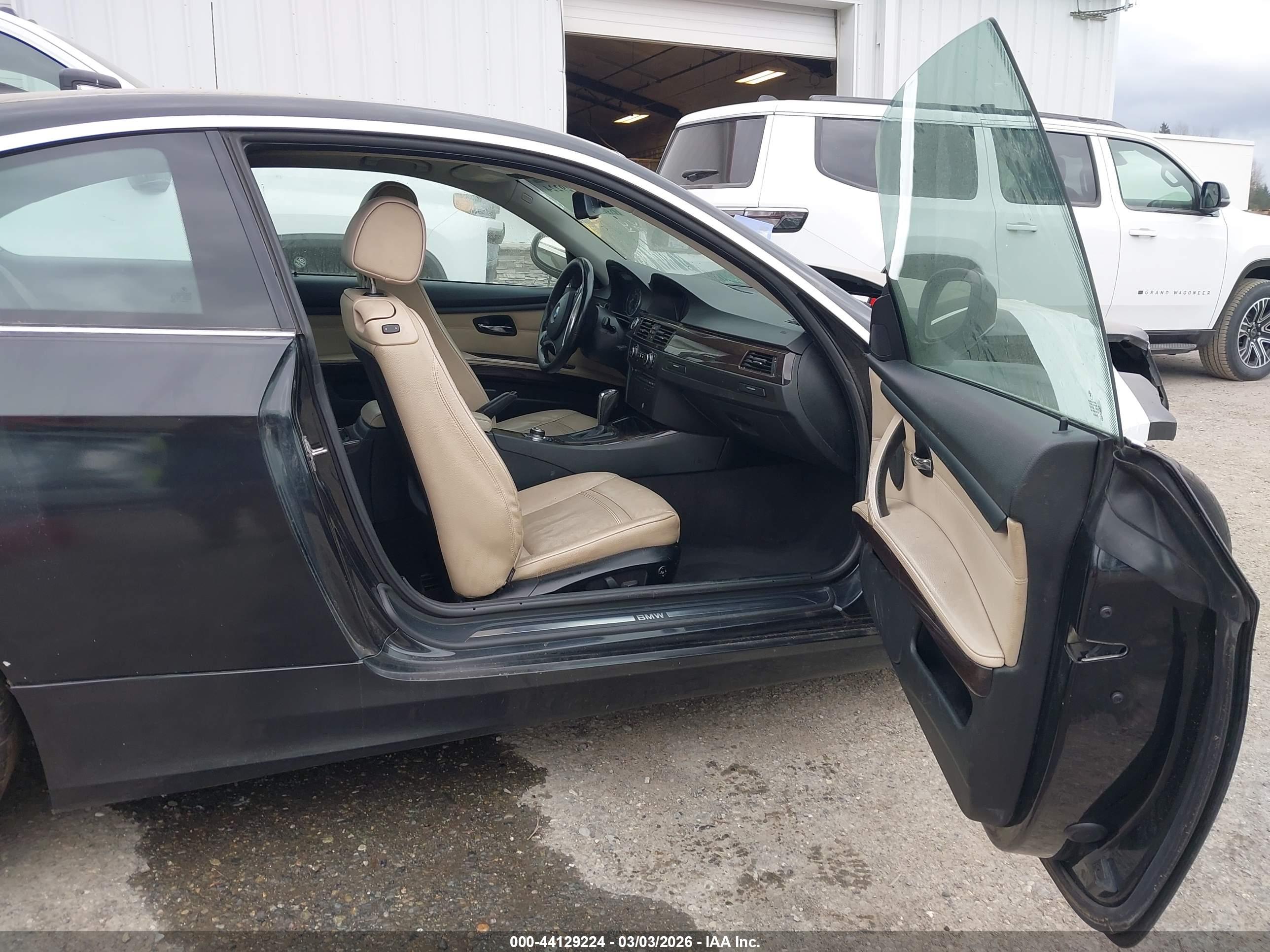 BMW 328I image 5
