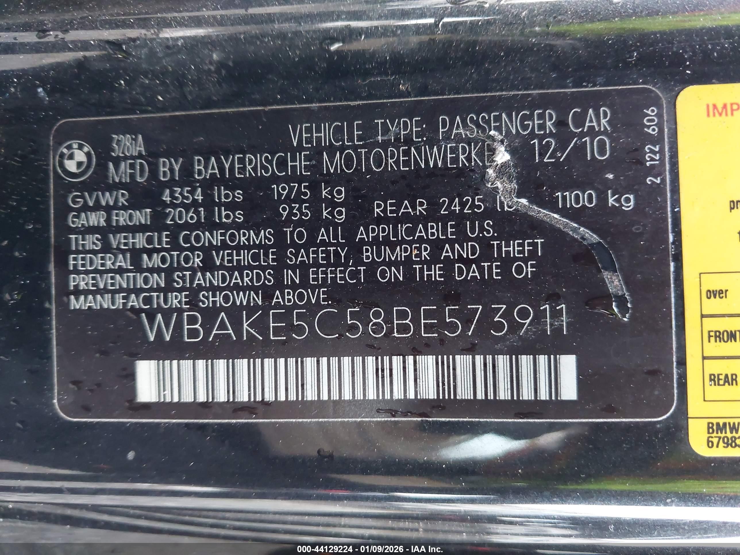 BMW 328I image 9