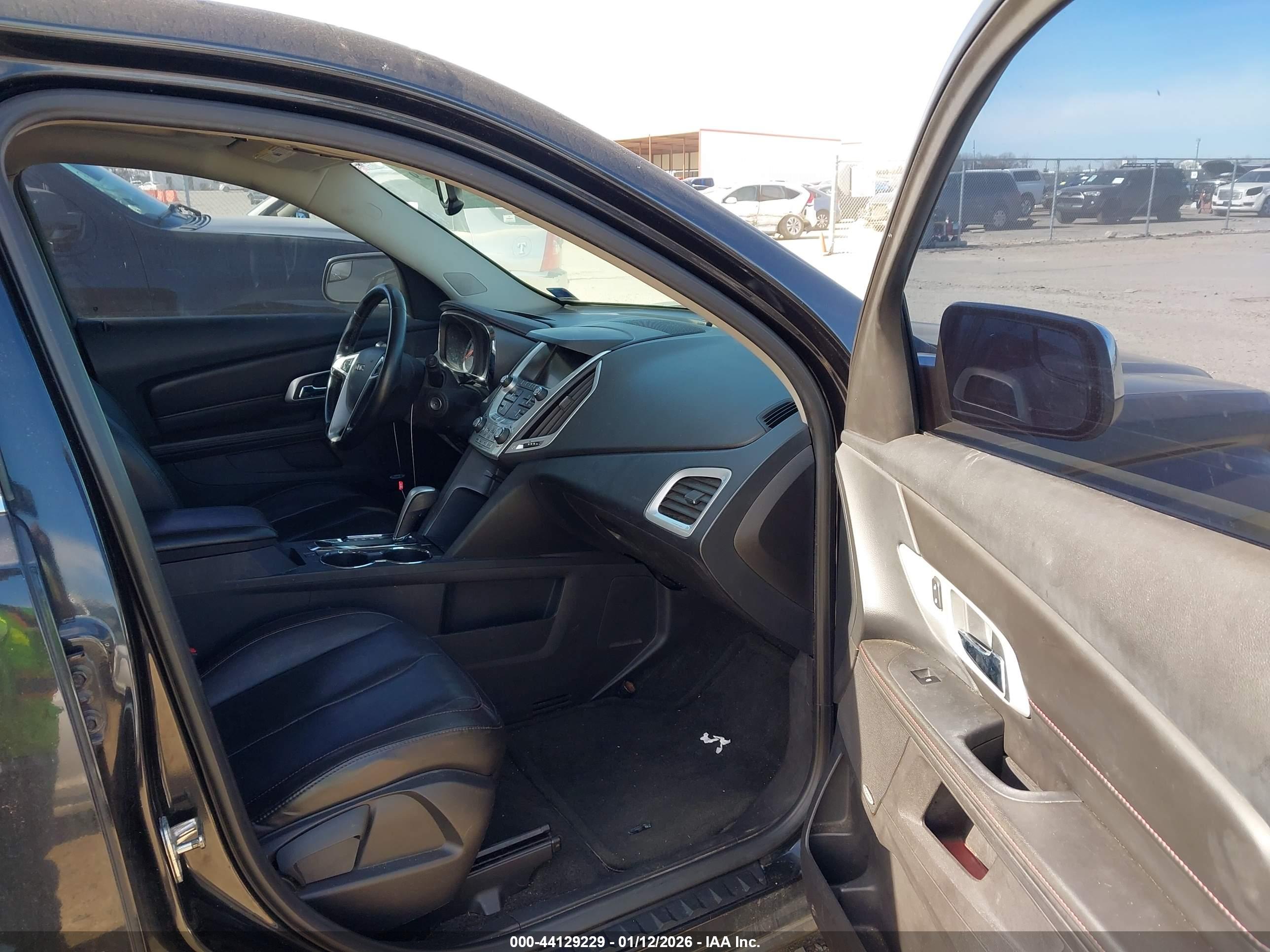 GMC TERRAIN image 5