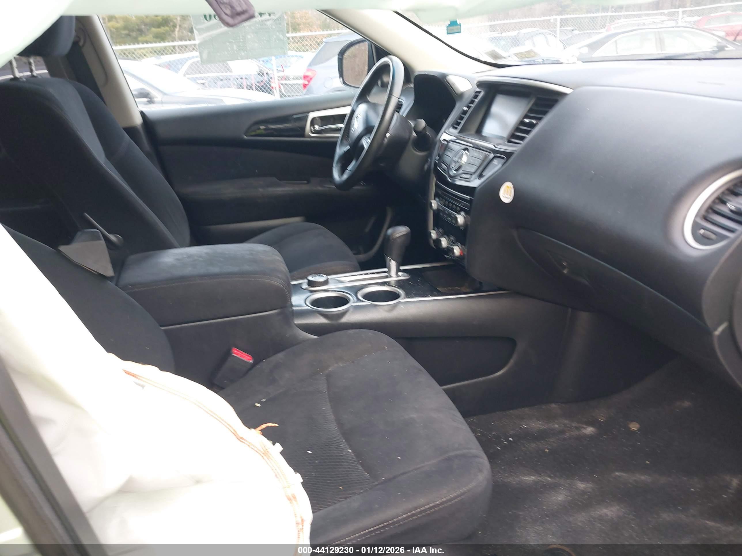 NISSAN PATHFINDER image 5