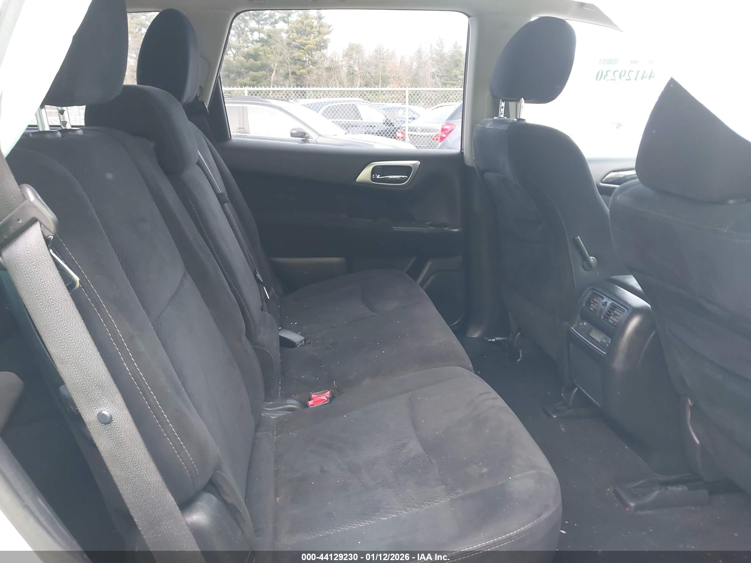NISSAN PATHFINDER image 8
