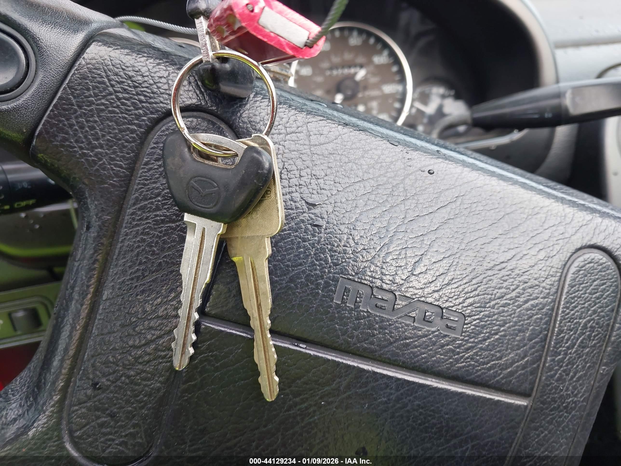 MAZDA MX-5 image 11