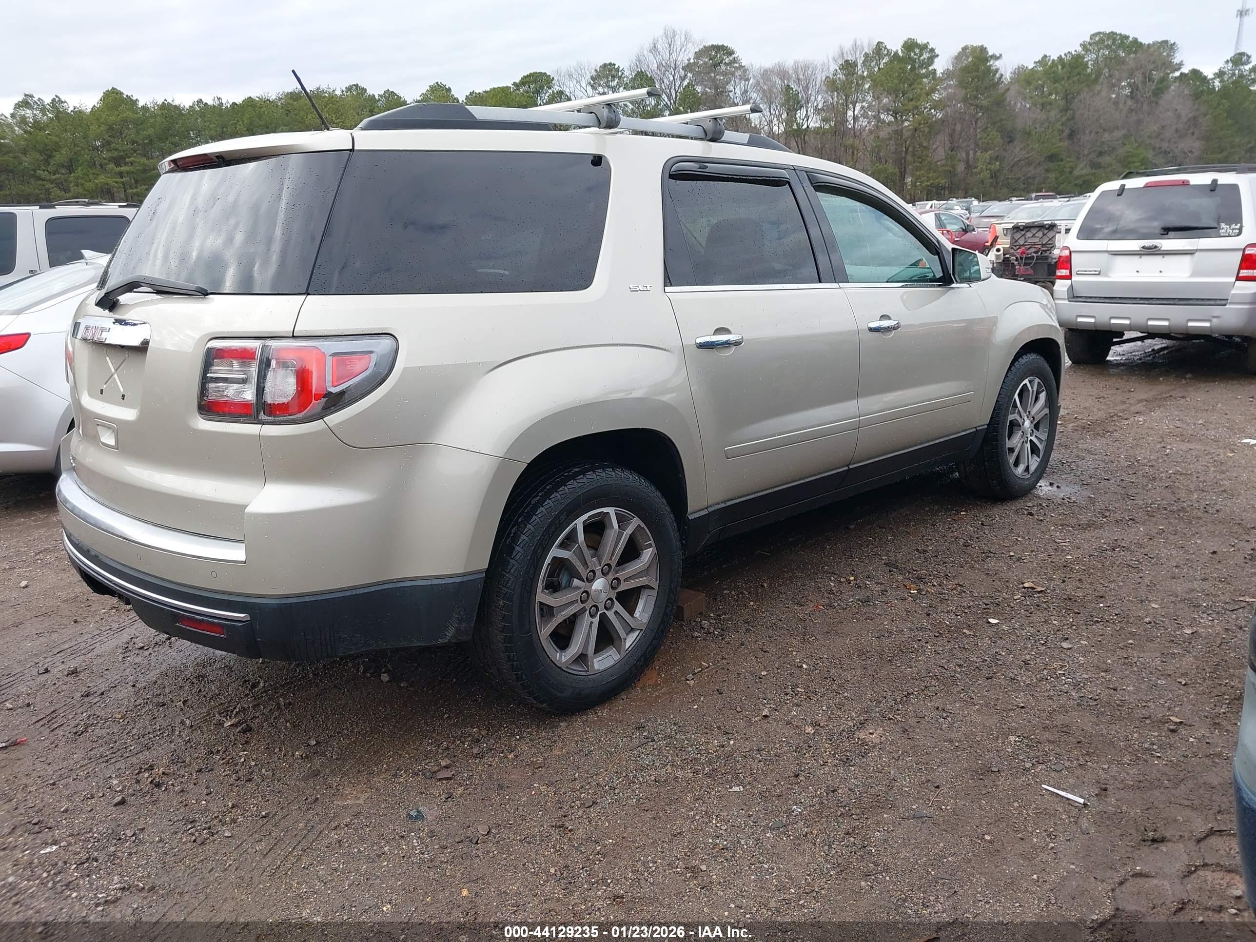 GMC ACADIA image 4