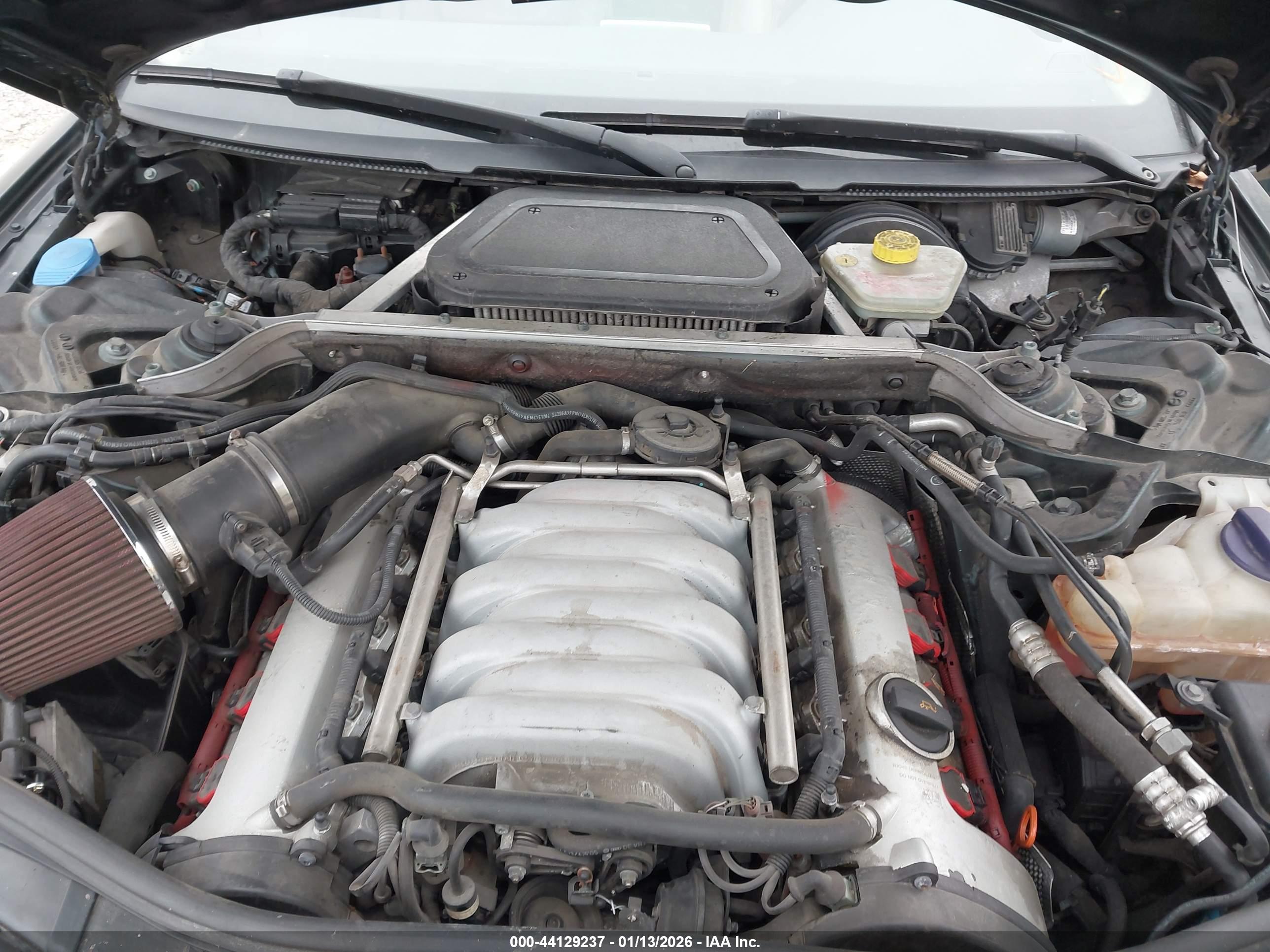 AUDI A8 image 10