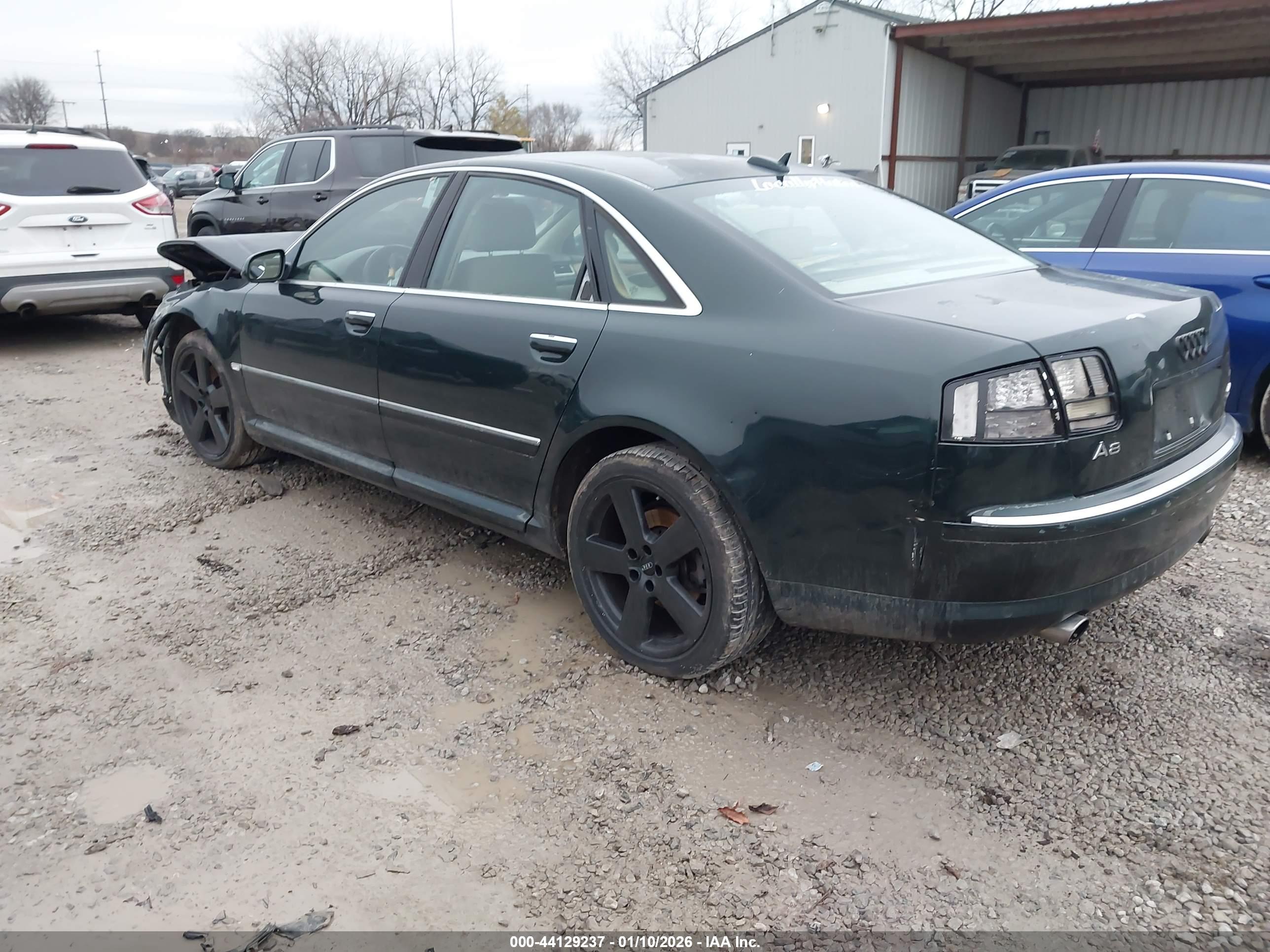 AUDI A8 image 3