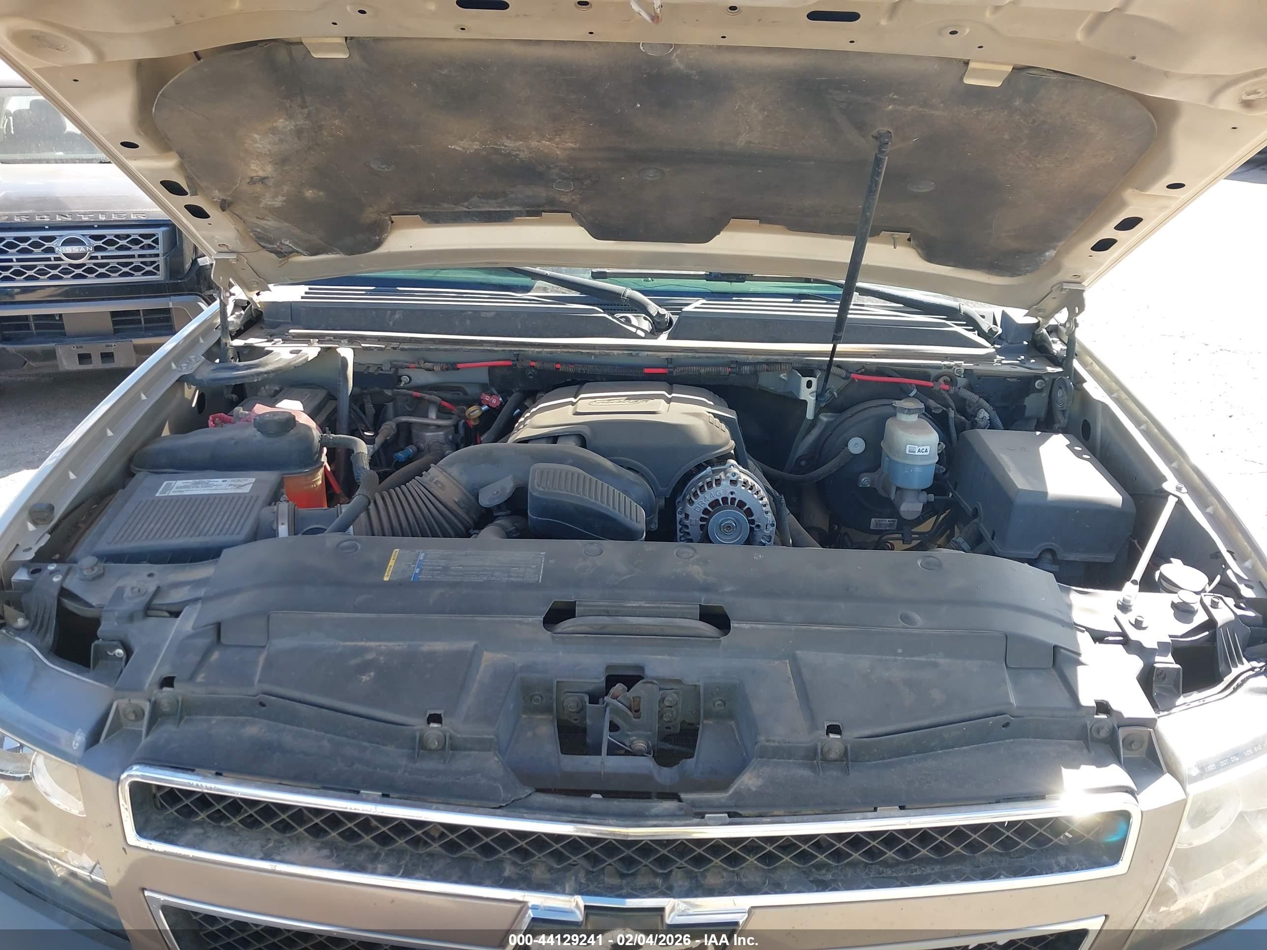 CHEVROLET SUBURBAN image 10
