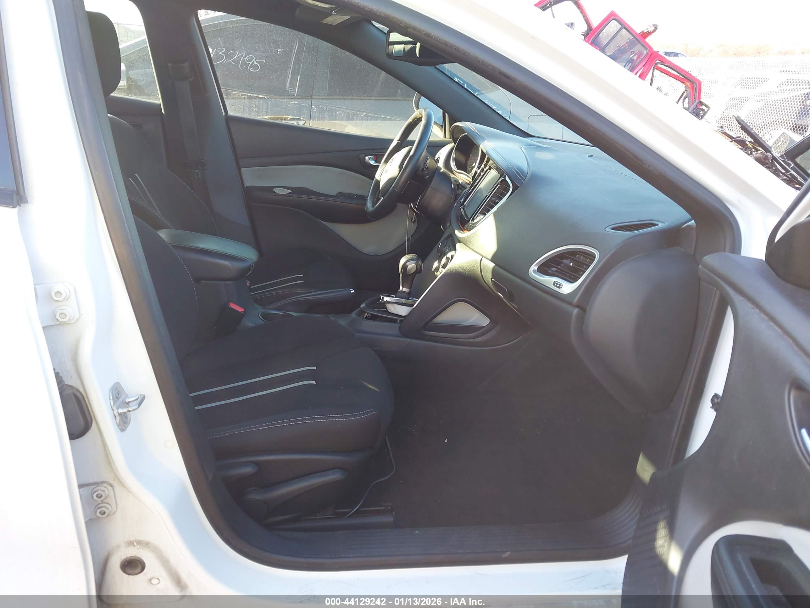 DODGE DART image 5