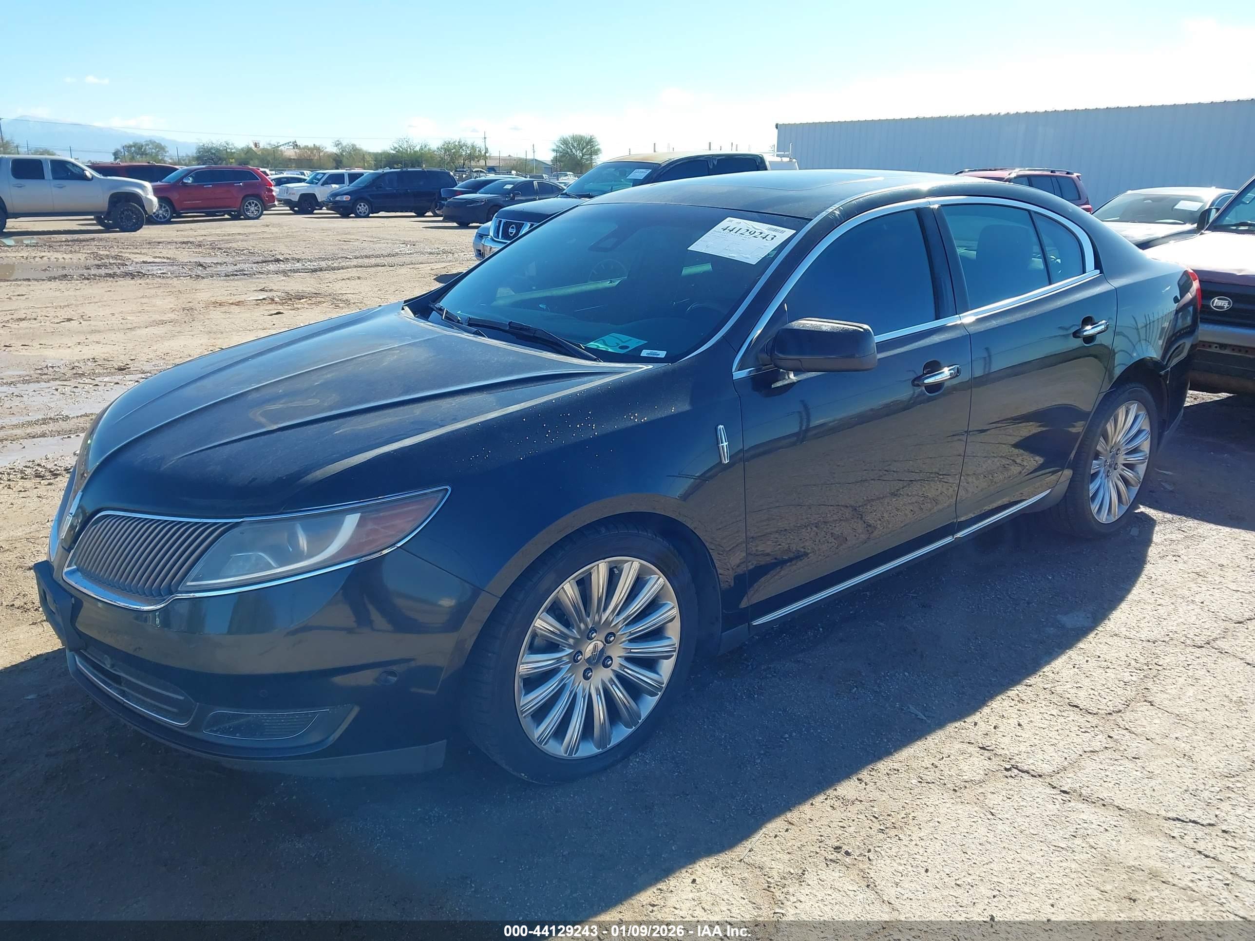 LINCOLN MKS image 2