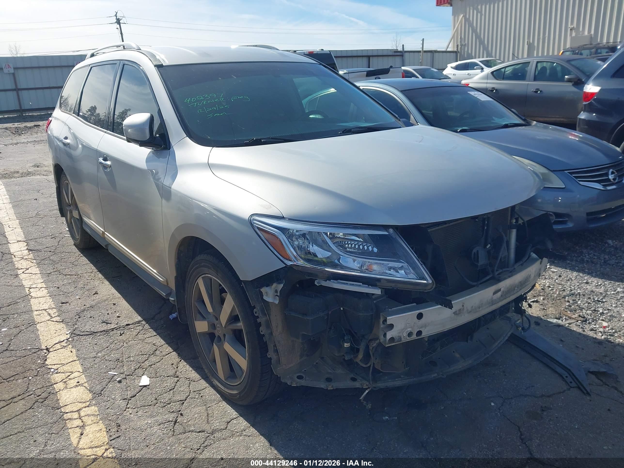NISSAN PATHFINDER image 6