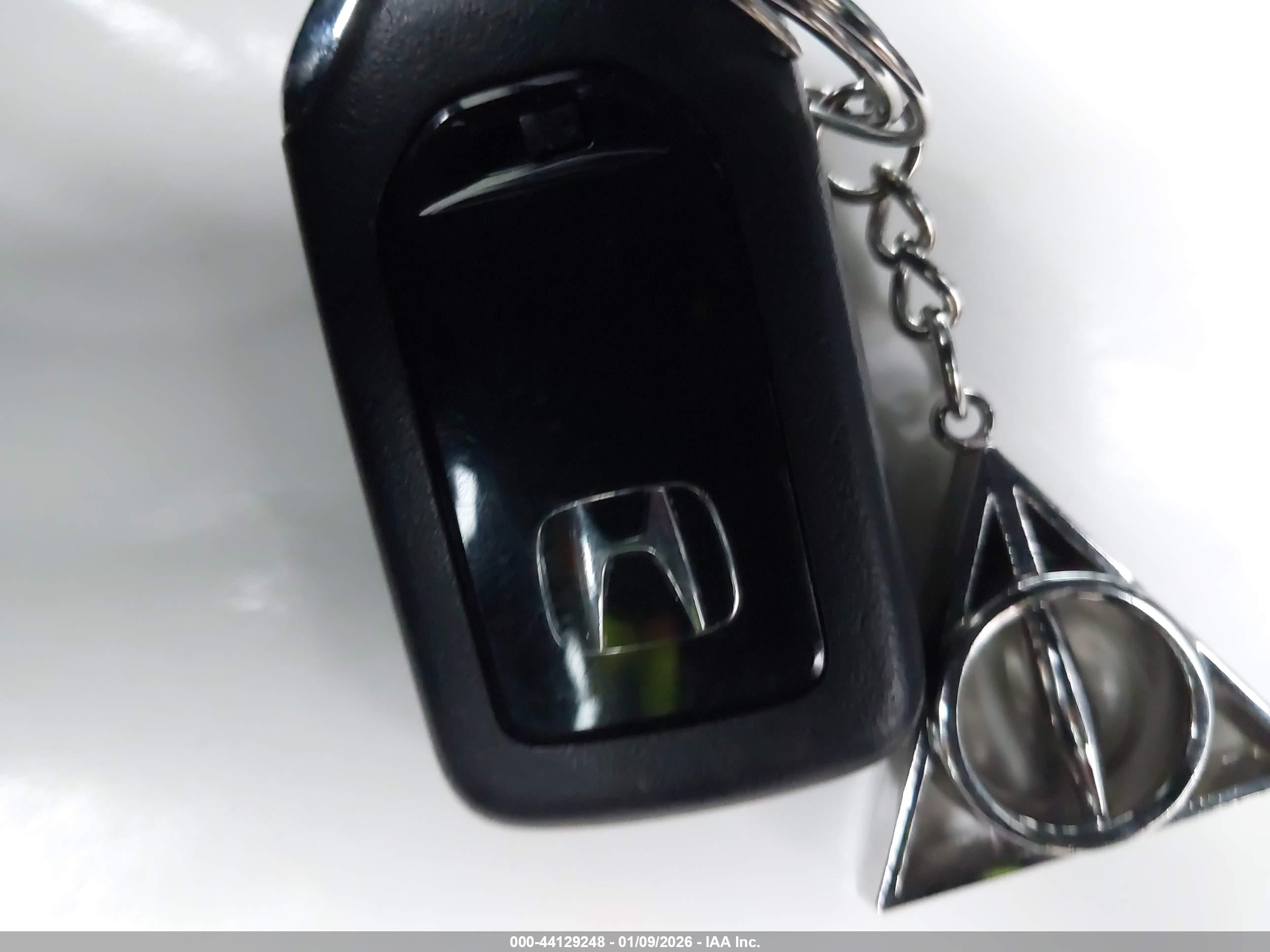 HONDA CR-V image 11