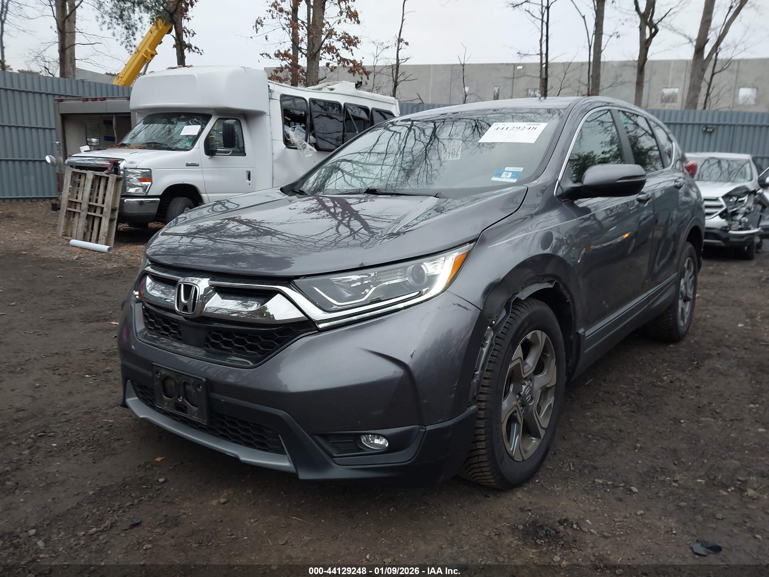 HONDA CR-V image 2