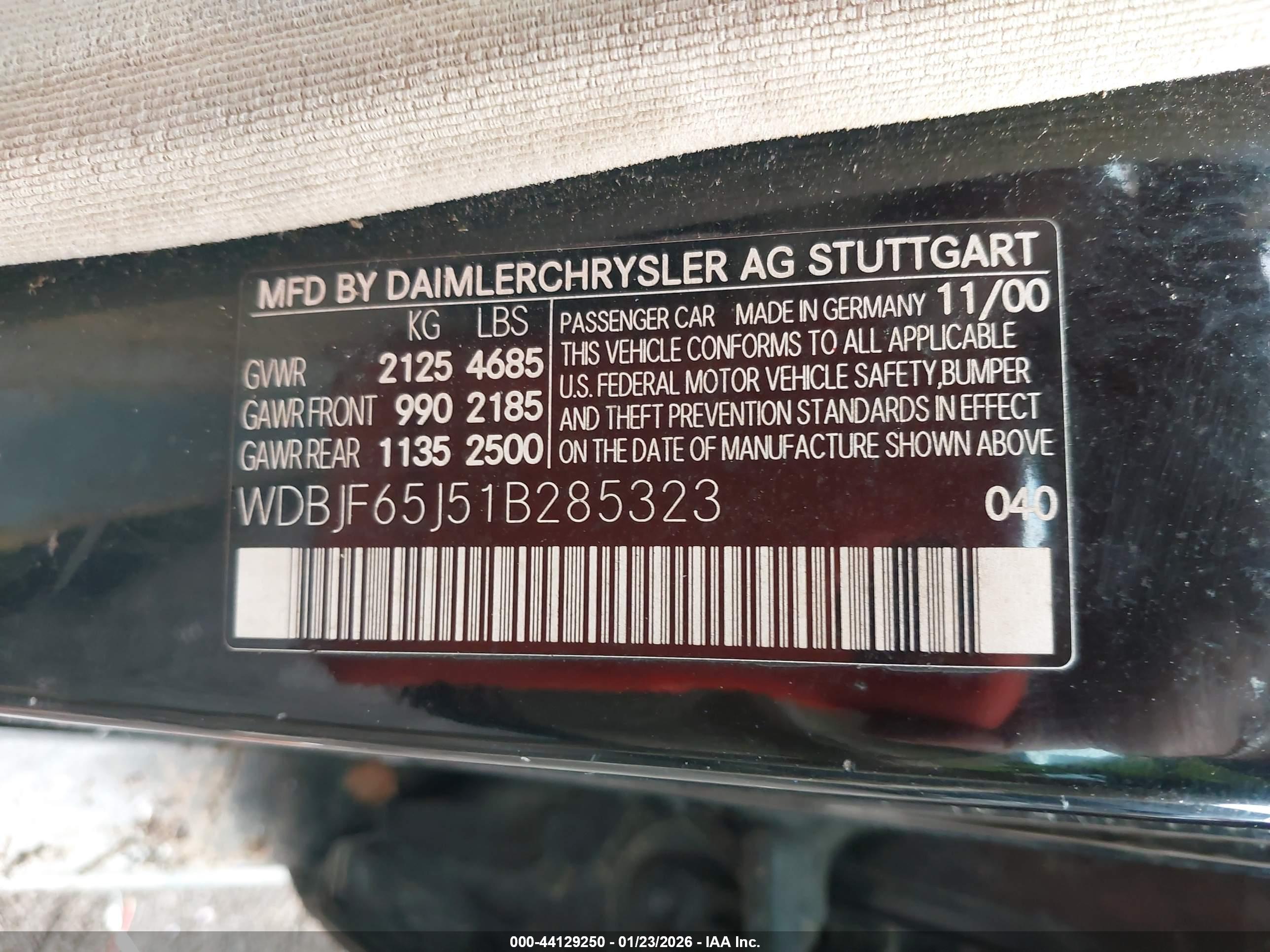 MERCEDES-BENZ E image 9
