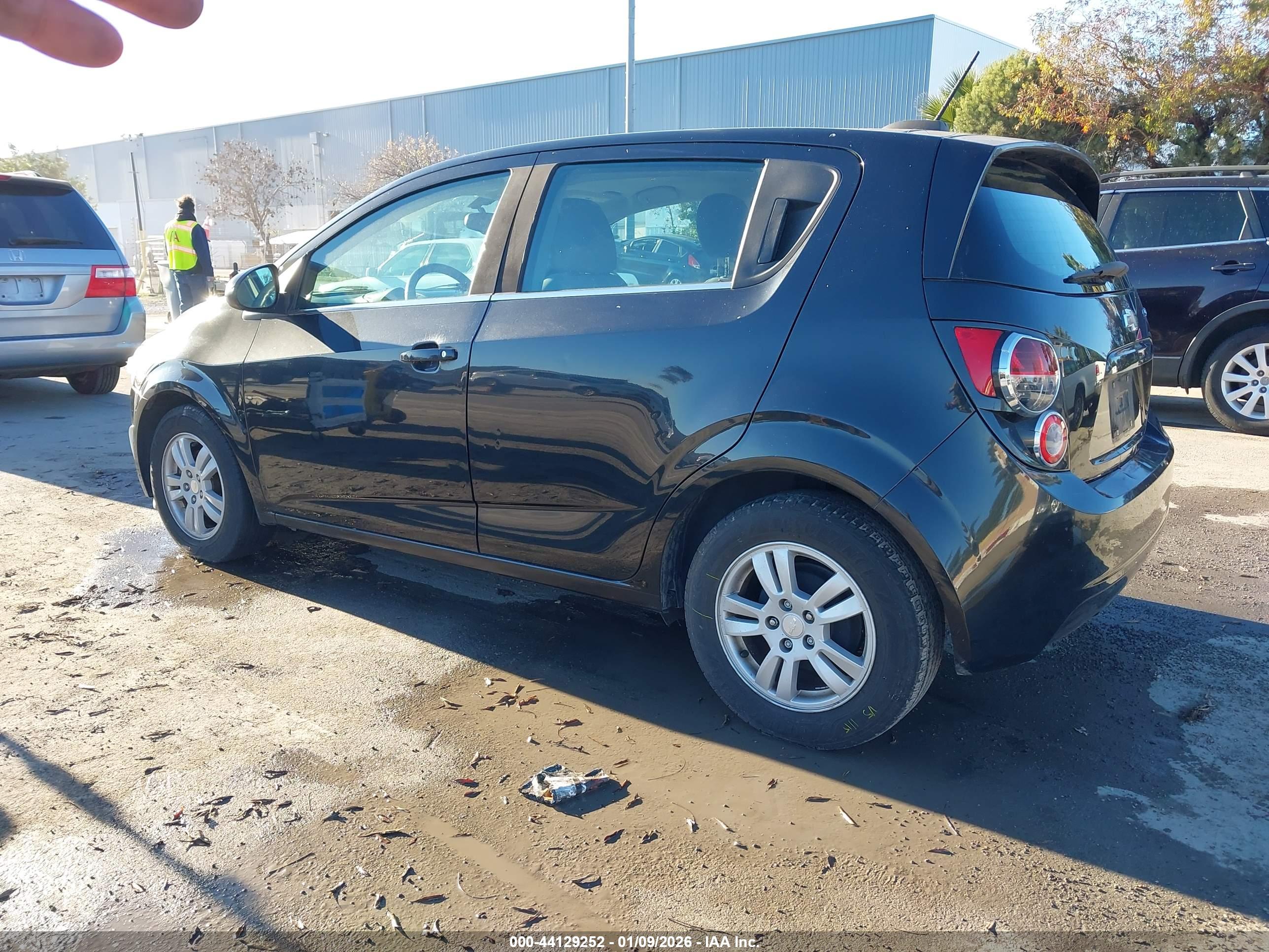 CHEVROLET SONIC image 3