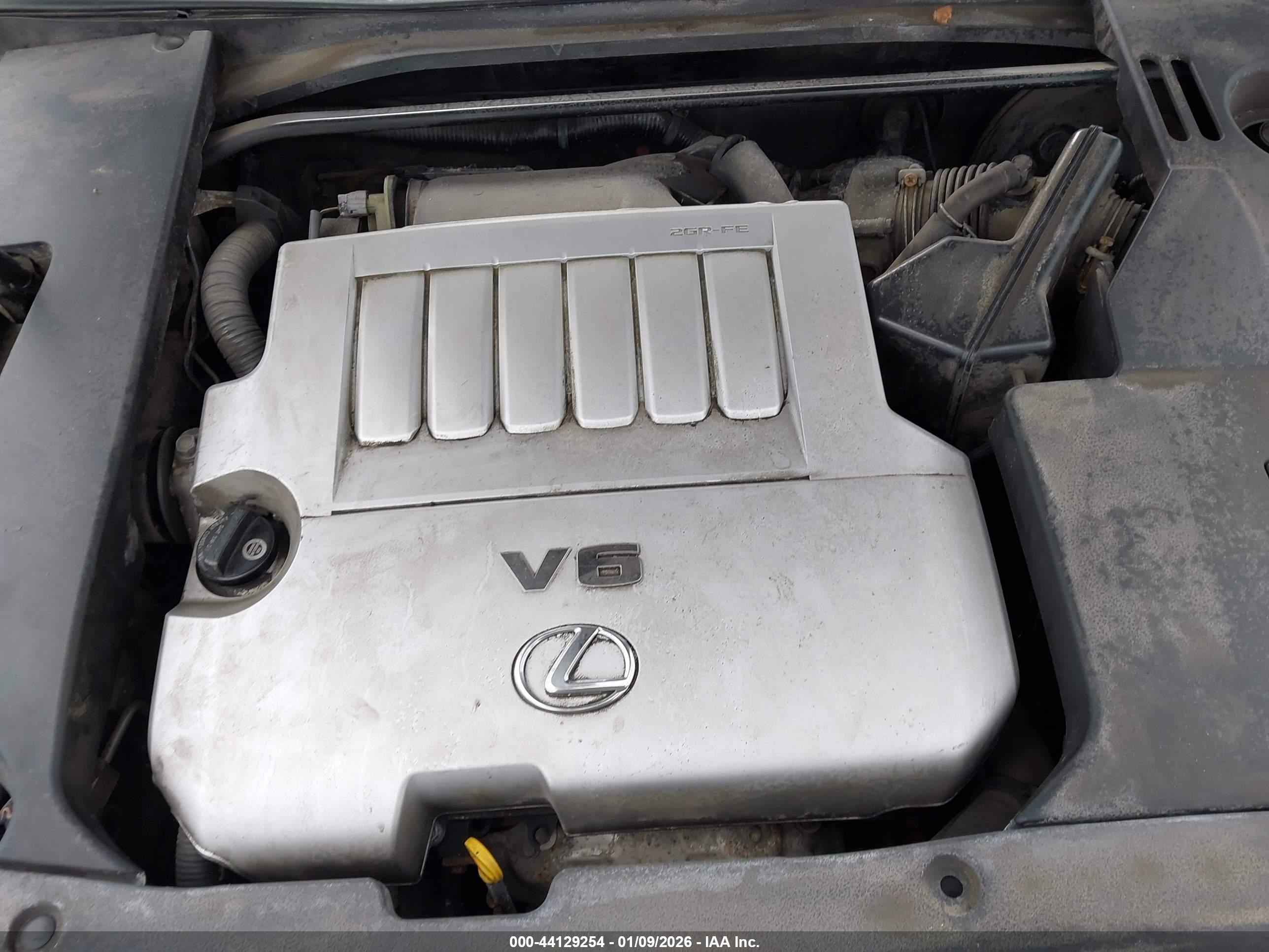 LEXUS ES image 10