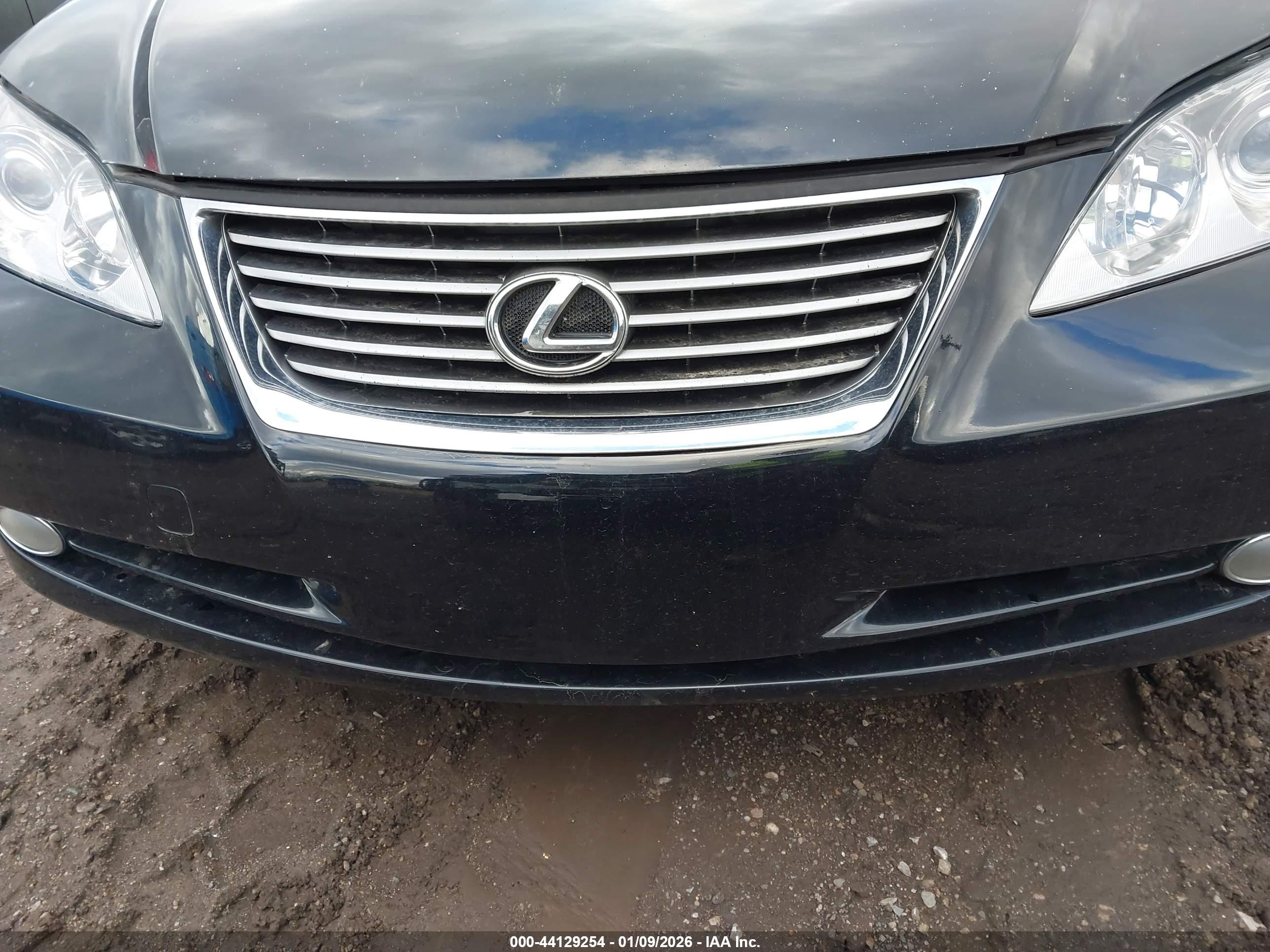 LEXUS ES image 6
