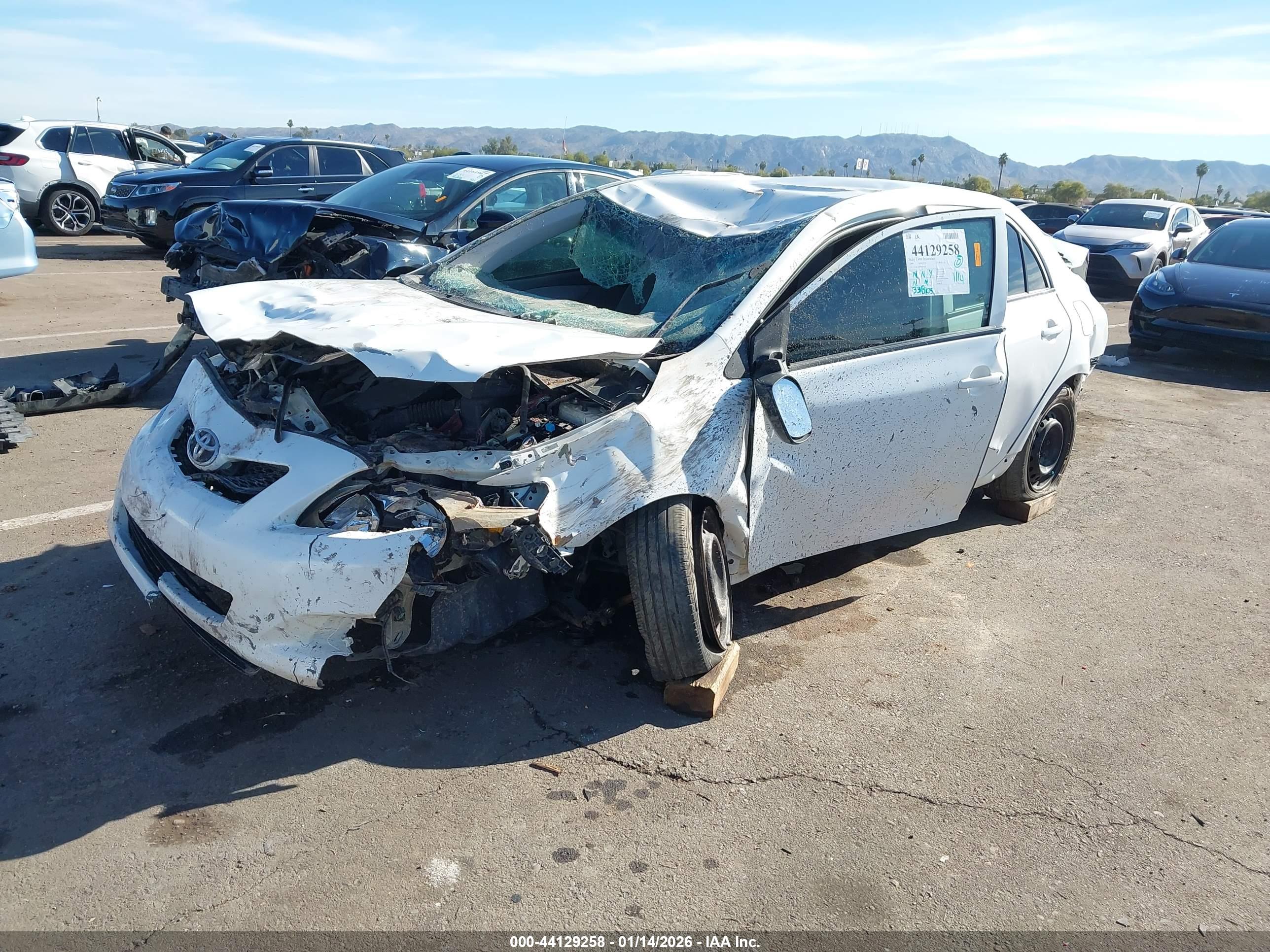 TOYOTA COROLLA image 2