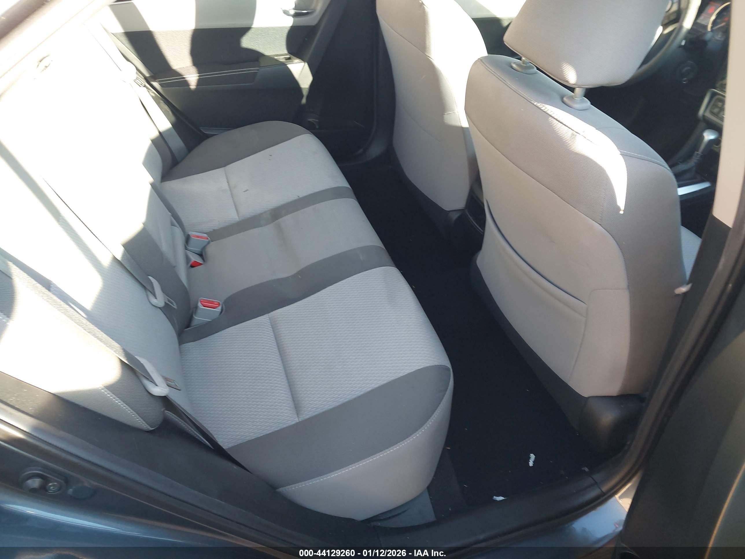 TOYOTA COROLLA image 8