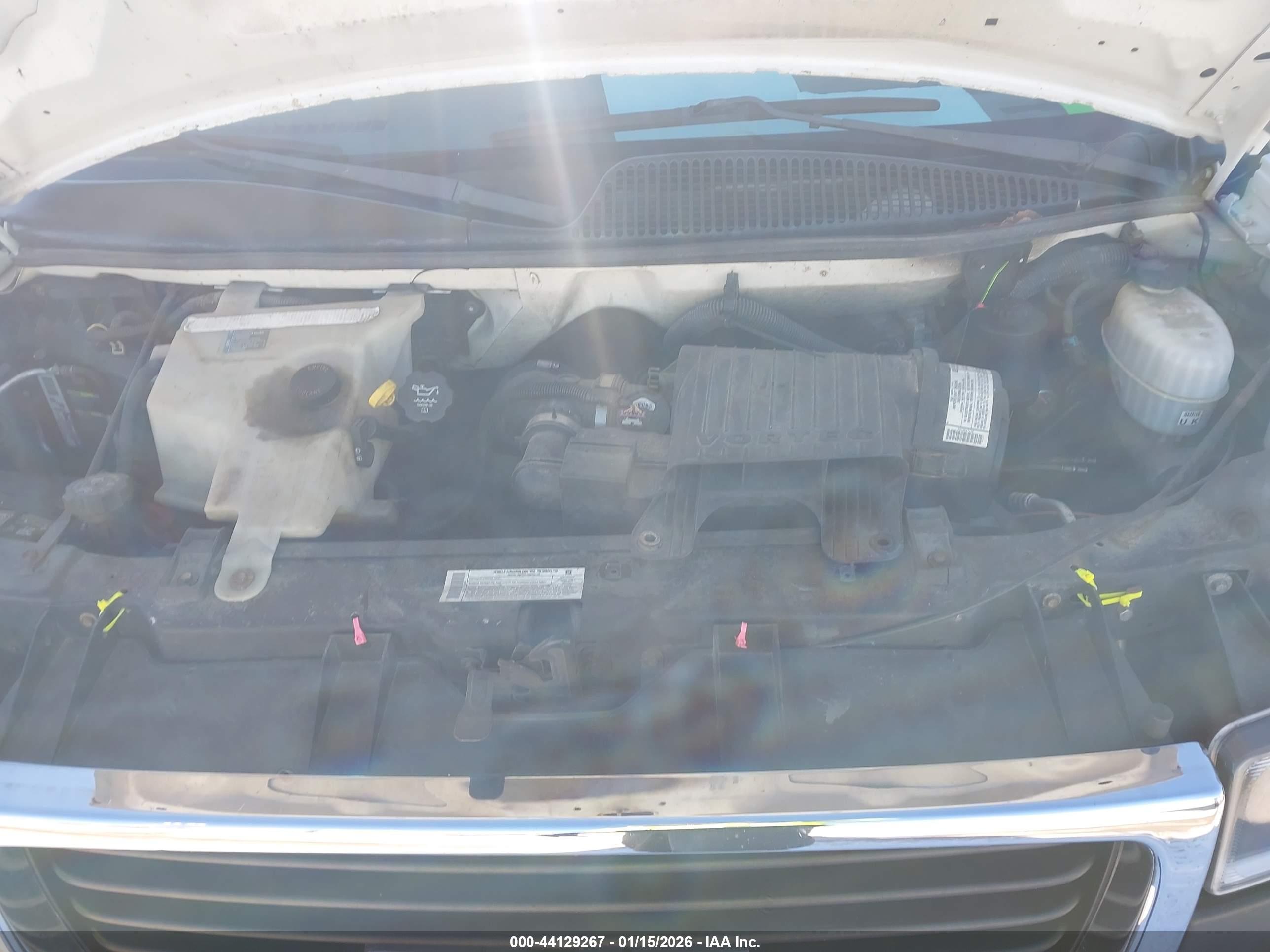 GMC SAVANA image 10