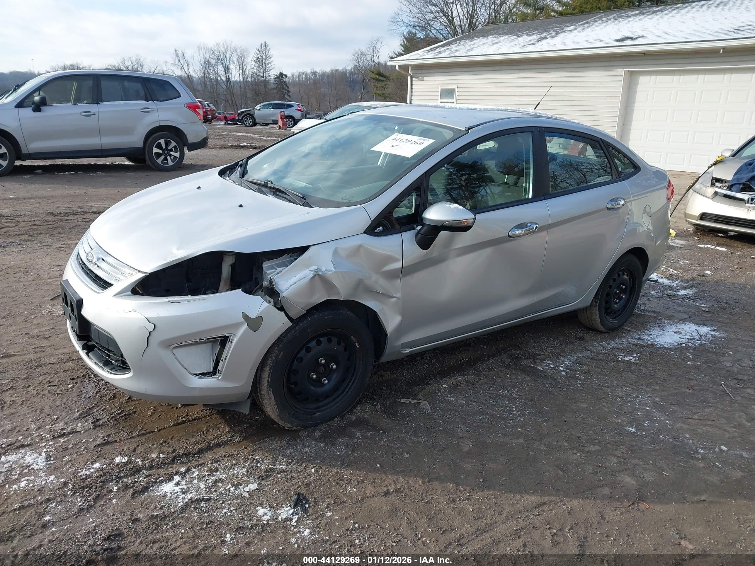 FORD FIESTA image 2