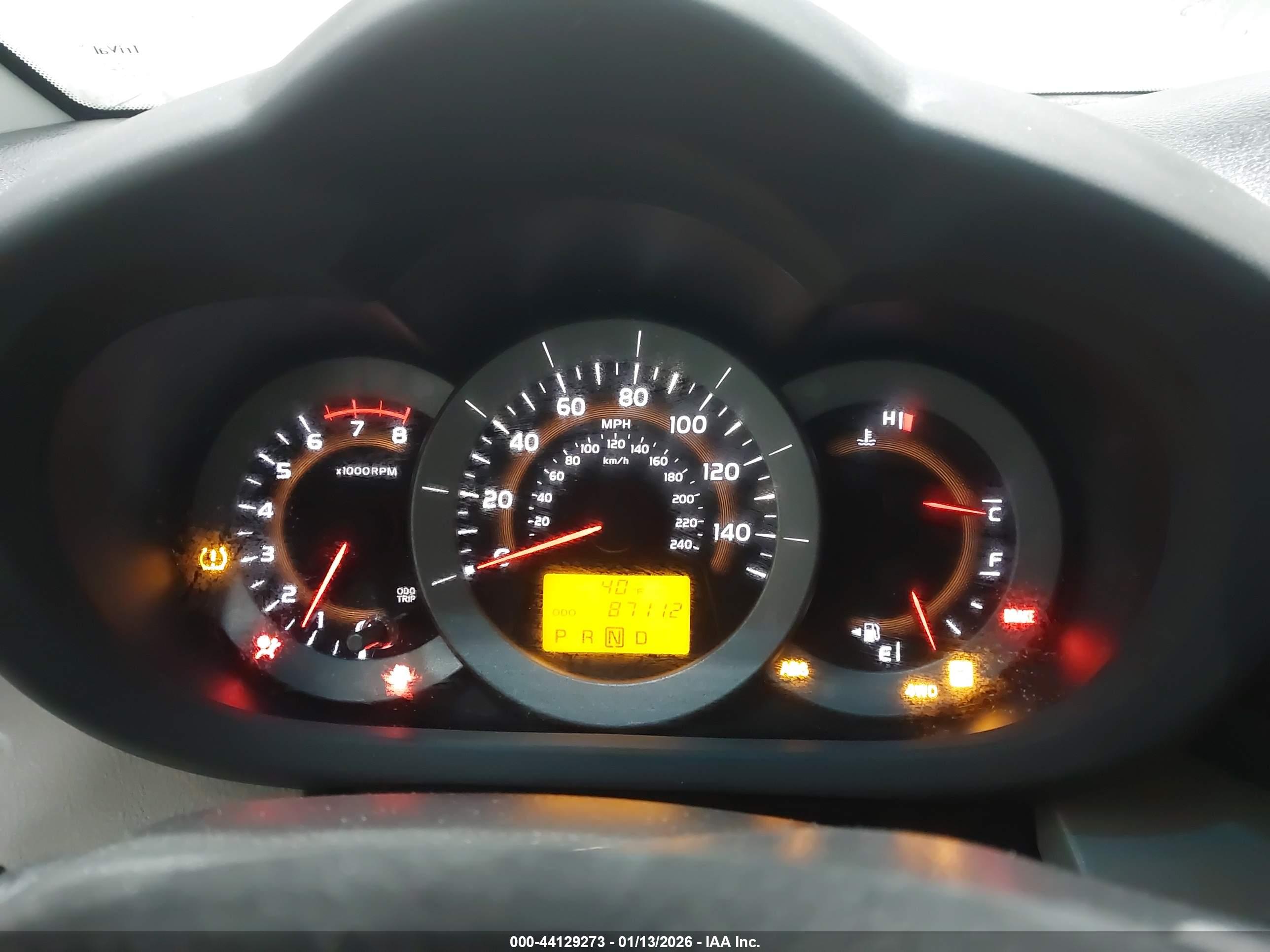 TOYOTA RAV4 image 7