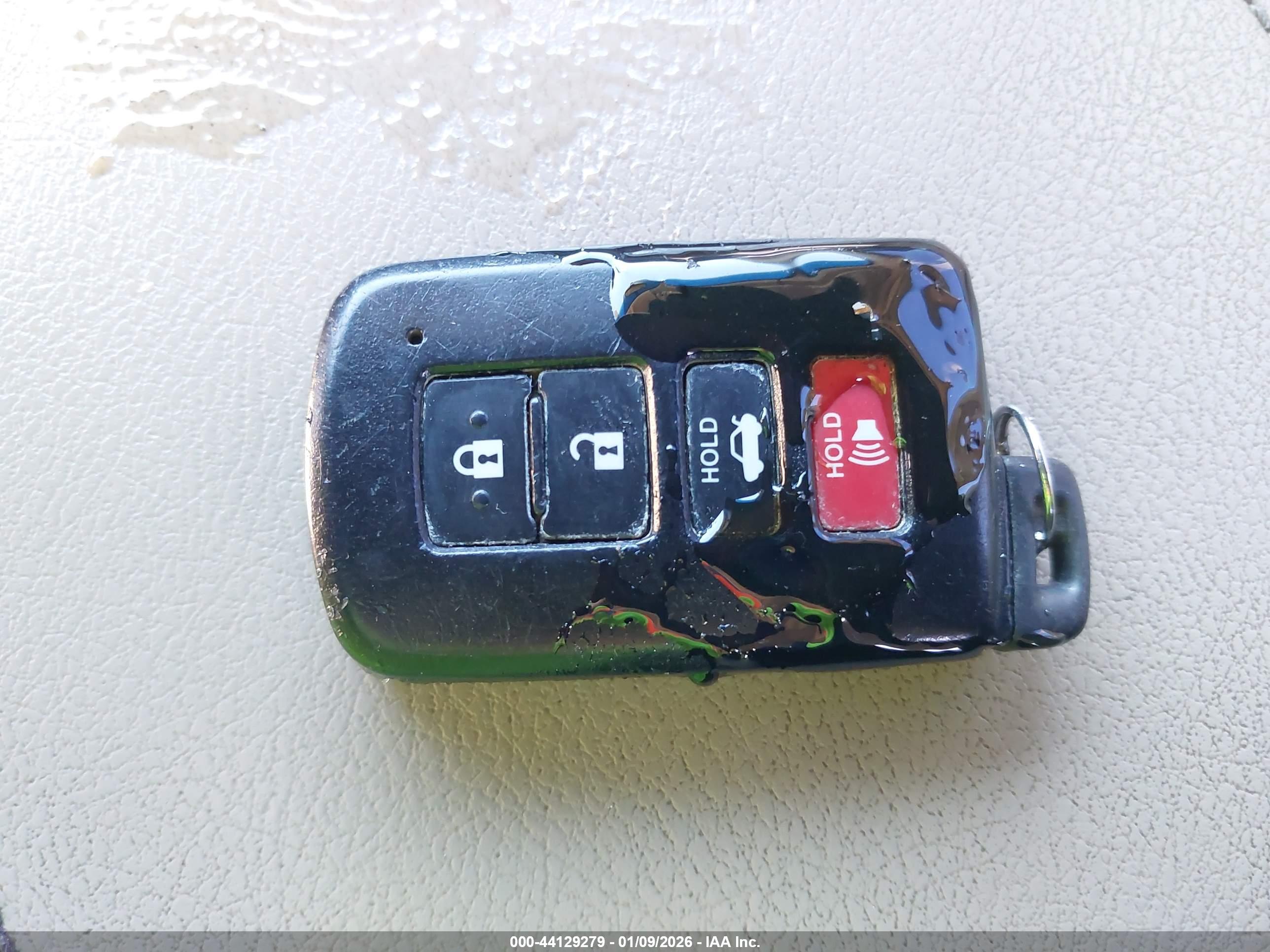 TOYOTA CAMRY image 11