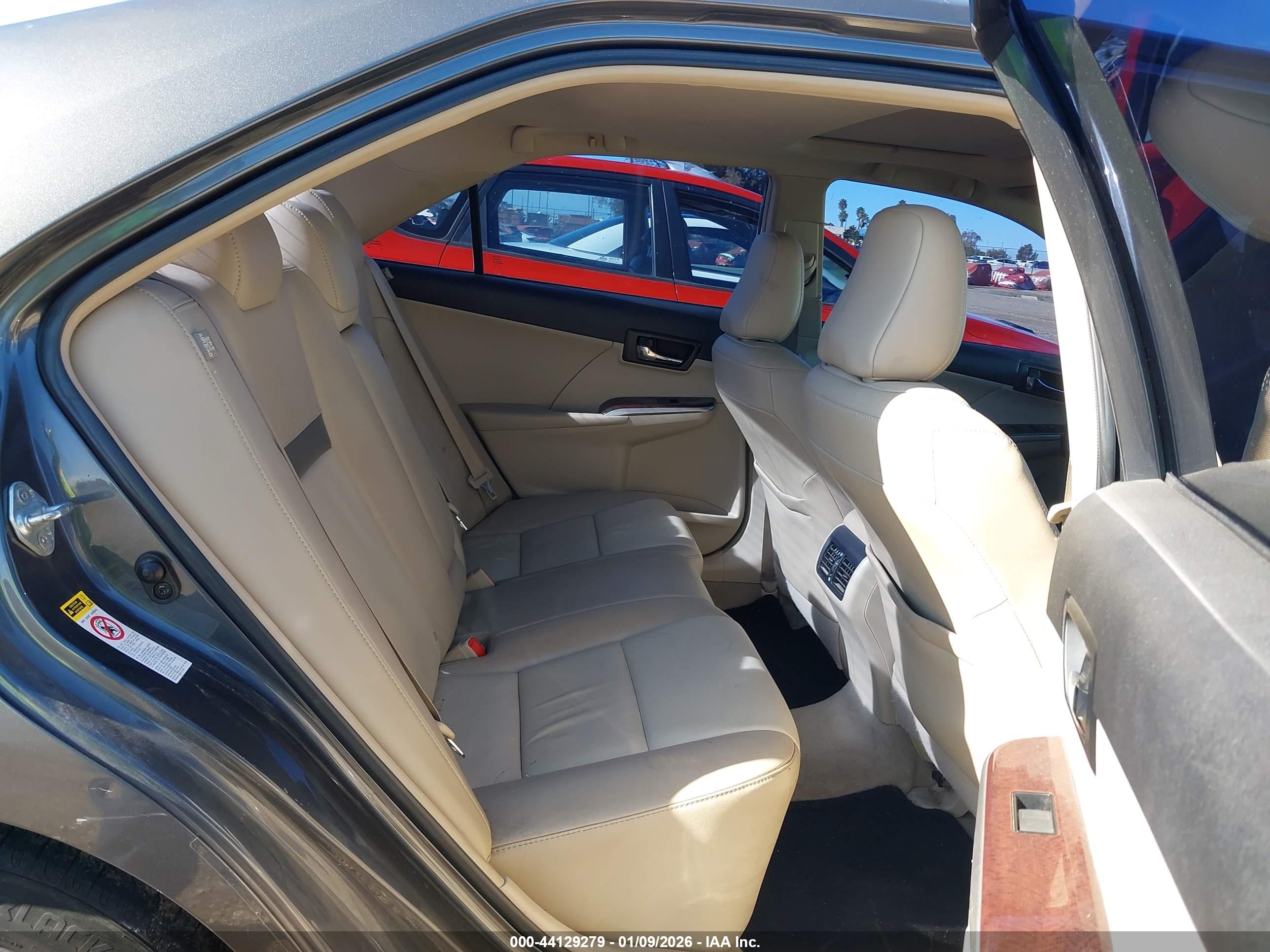 TOYOTA CAMRY image 8