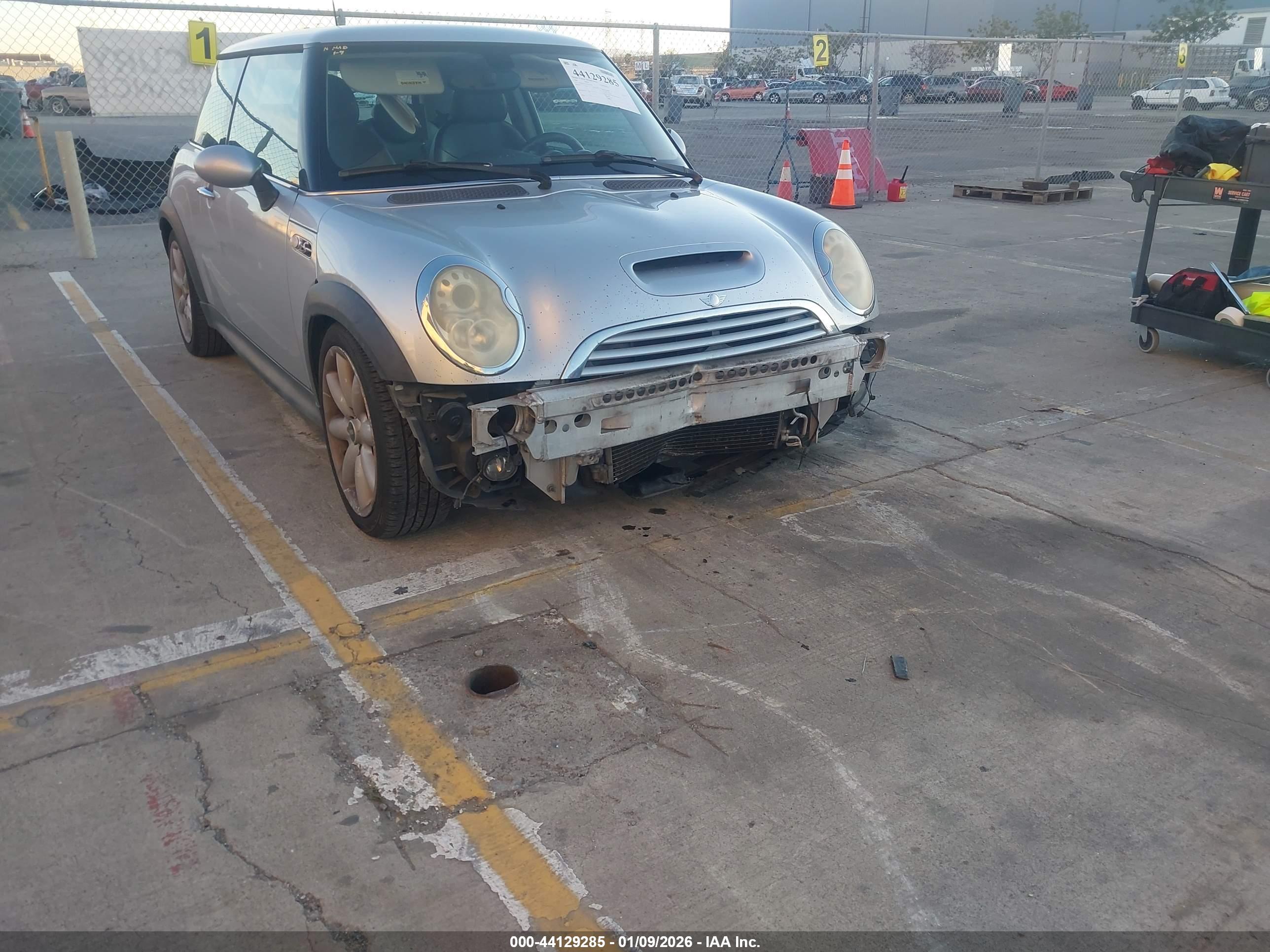 MINI COOPER image 6
