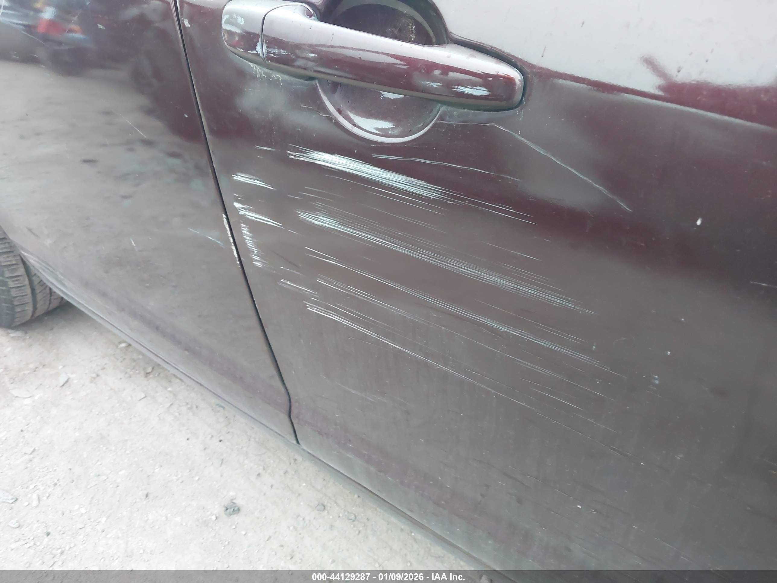 FORD FUSION image 6