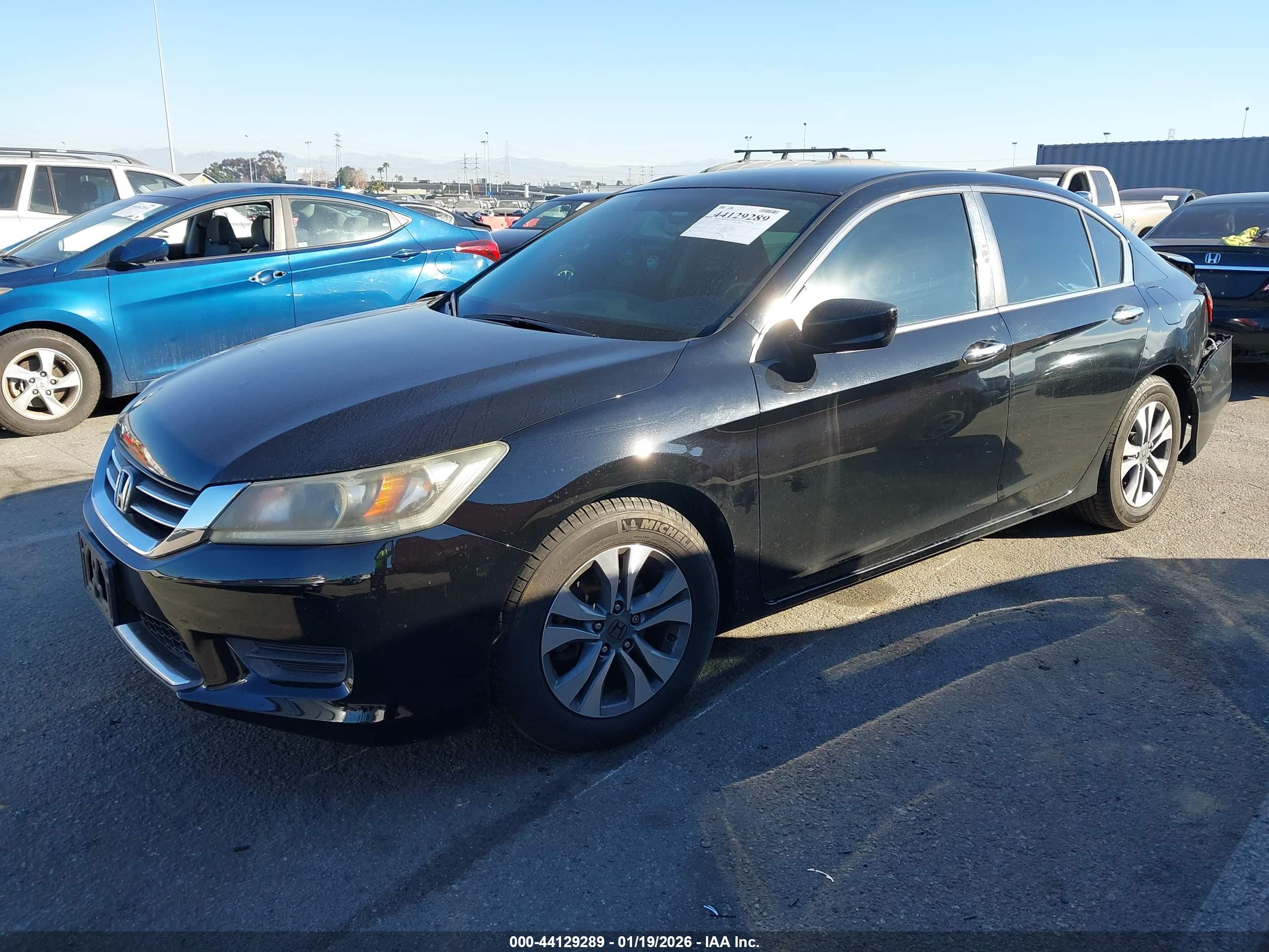 HONDA ACCORD image 2