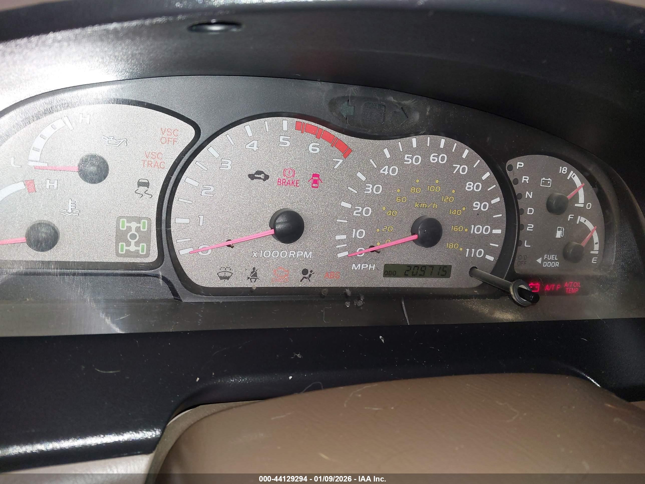 TOYOTA SEQUOIA image 7